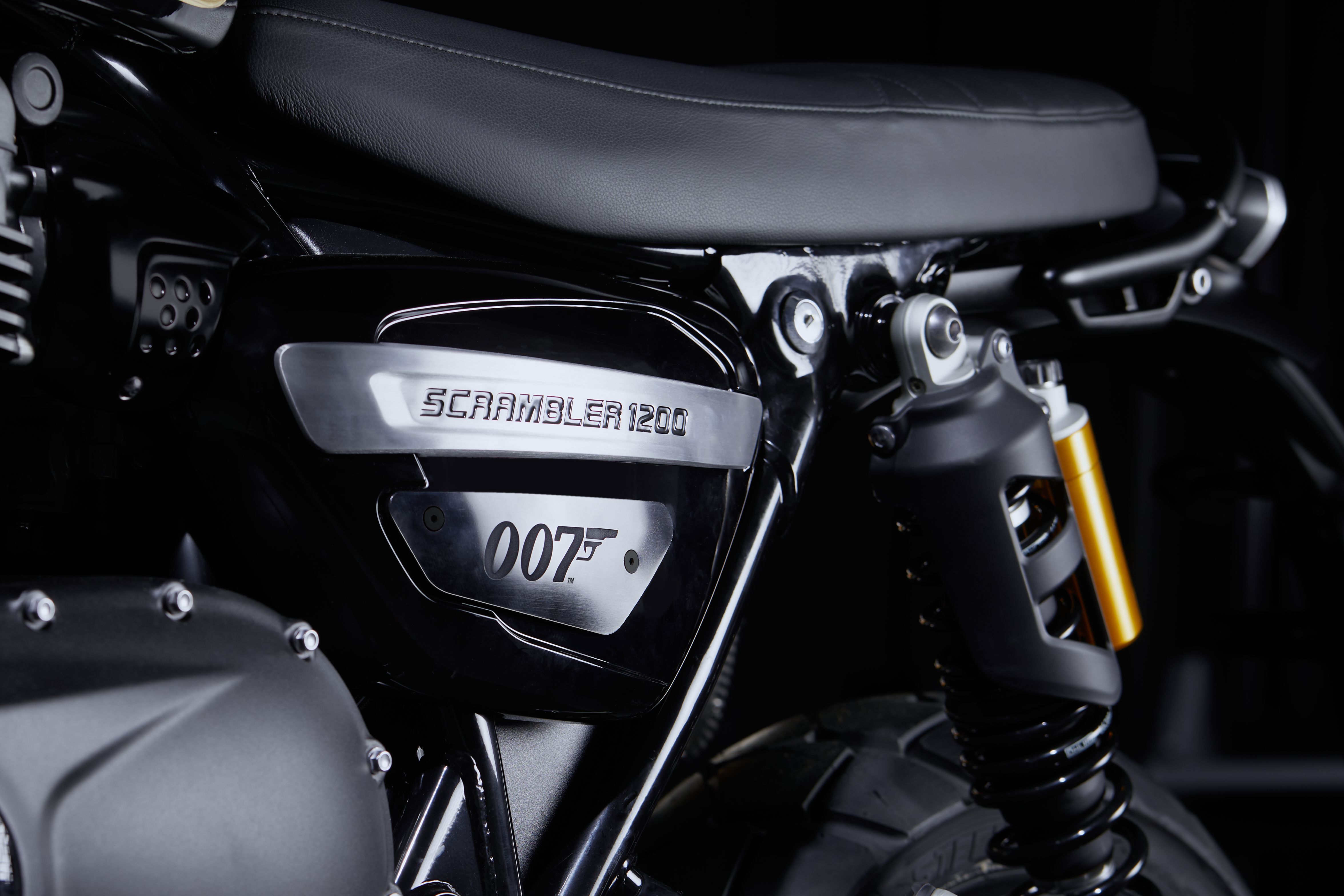 Triumph Scrambler 1200 Bond Edition,