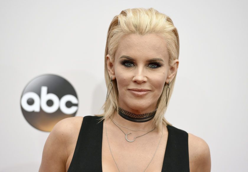 Jenny-McCarthy20593776-840x582.jpg