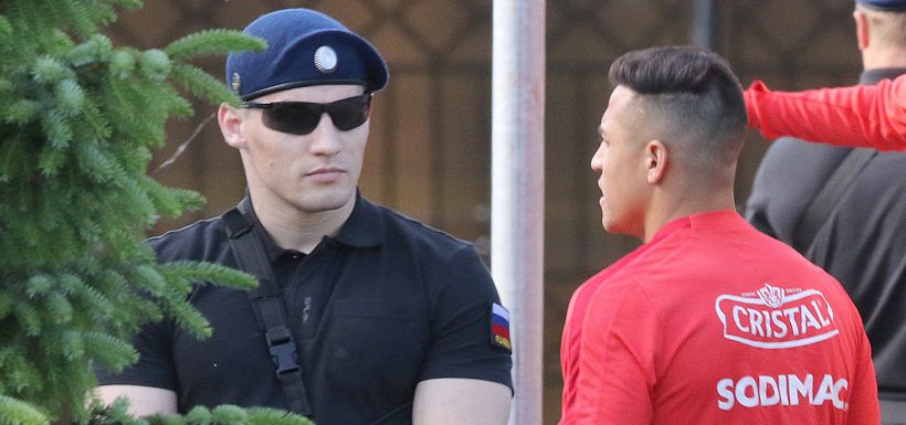 MOSCU  Jugadores de la Selección Chilena llegan a su lugar de Entrenamiento