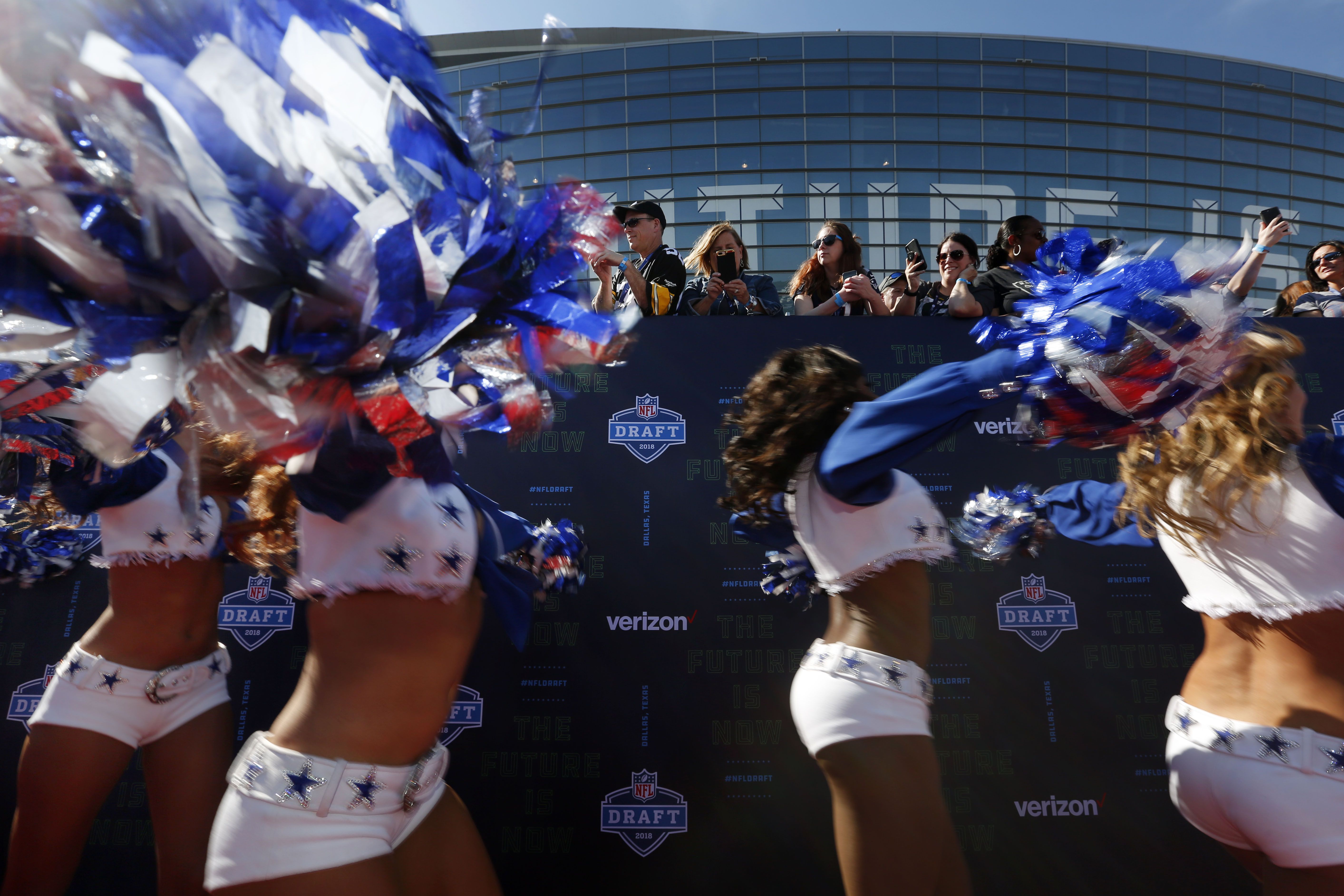 Dallas Cowboys cheerleaders onto another pay day - SportsPro