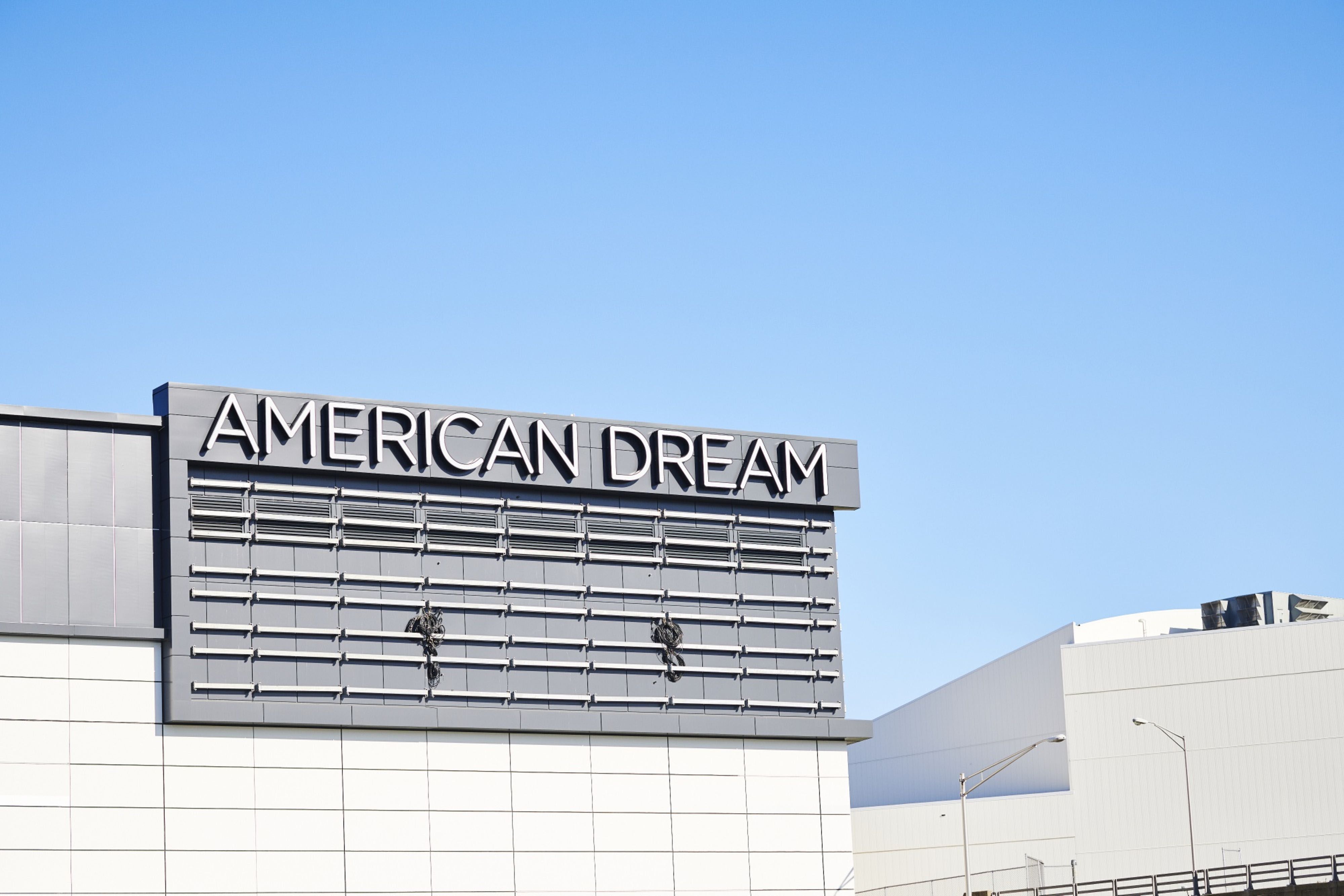New Jersey's Gigantic 'American Dream' Mall Just Opened a 300,000