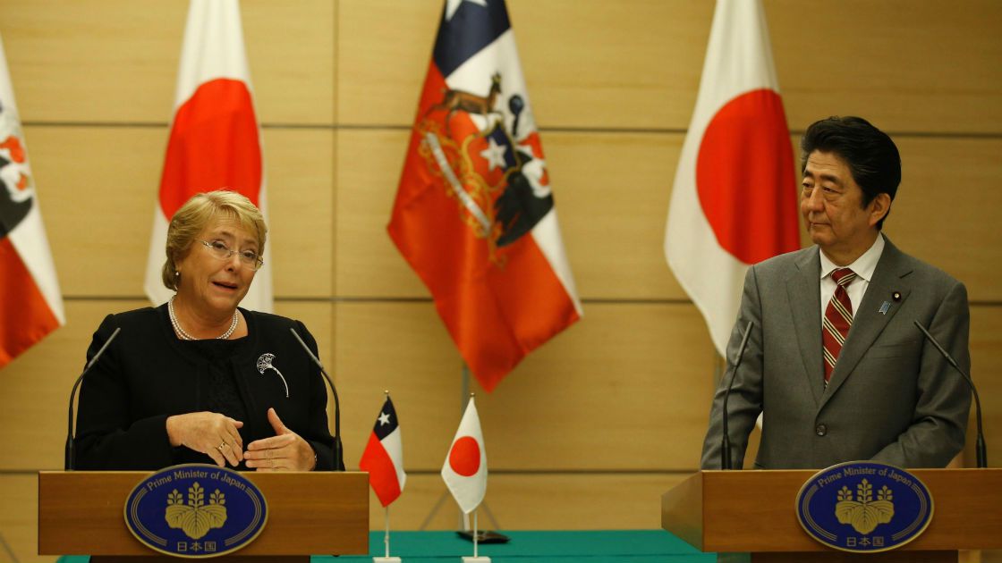 Bachelet Shinzo Abe