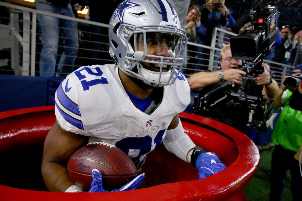 Ezekiel Elliott Salvation Army celebration video: Cowboys RB jumps