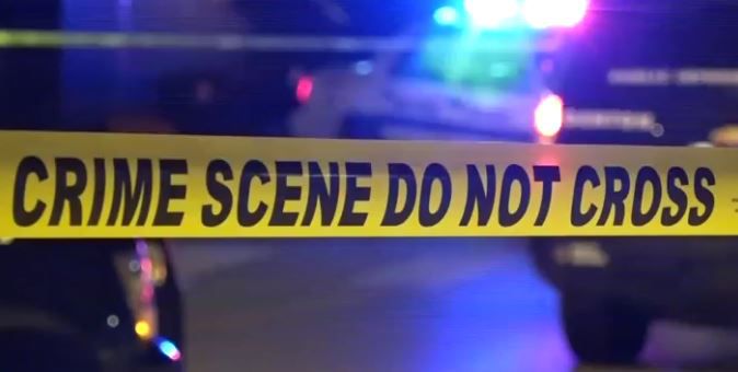 Man shoots, kills estranged wife as she calls 911