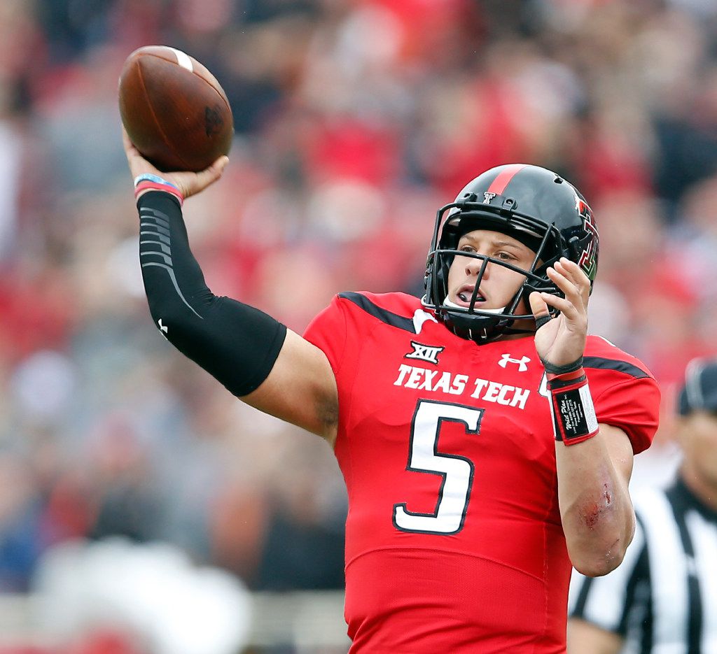 Patrick Mahomes Texas Tech Red Raiders Unsigned Throwing Photograph