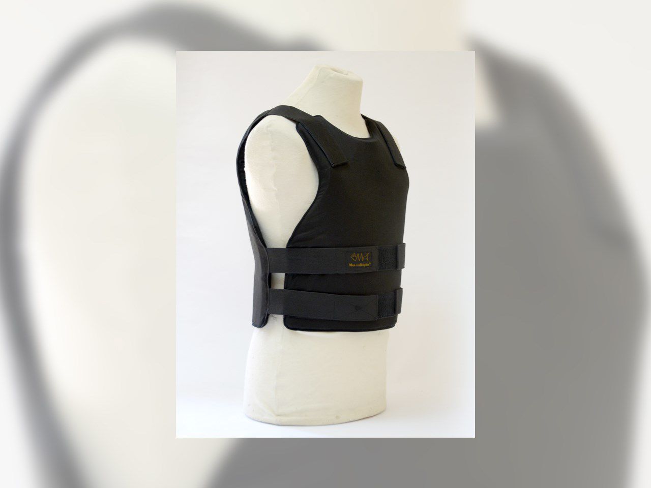 Siege gips prøve Ohio agent files complaint over expired bulletproof vests