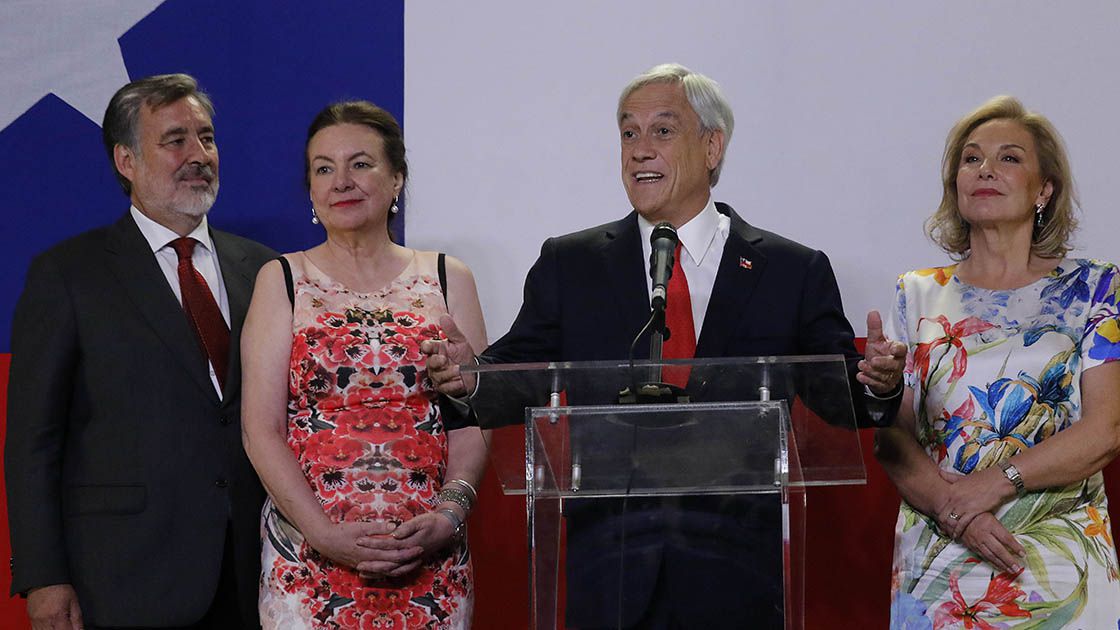 Alejandro Guillier felicitó a Sebastián Piñera