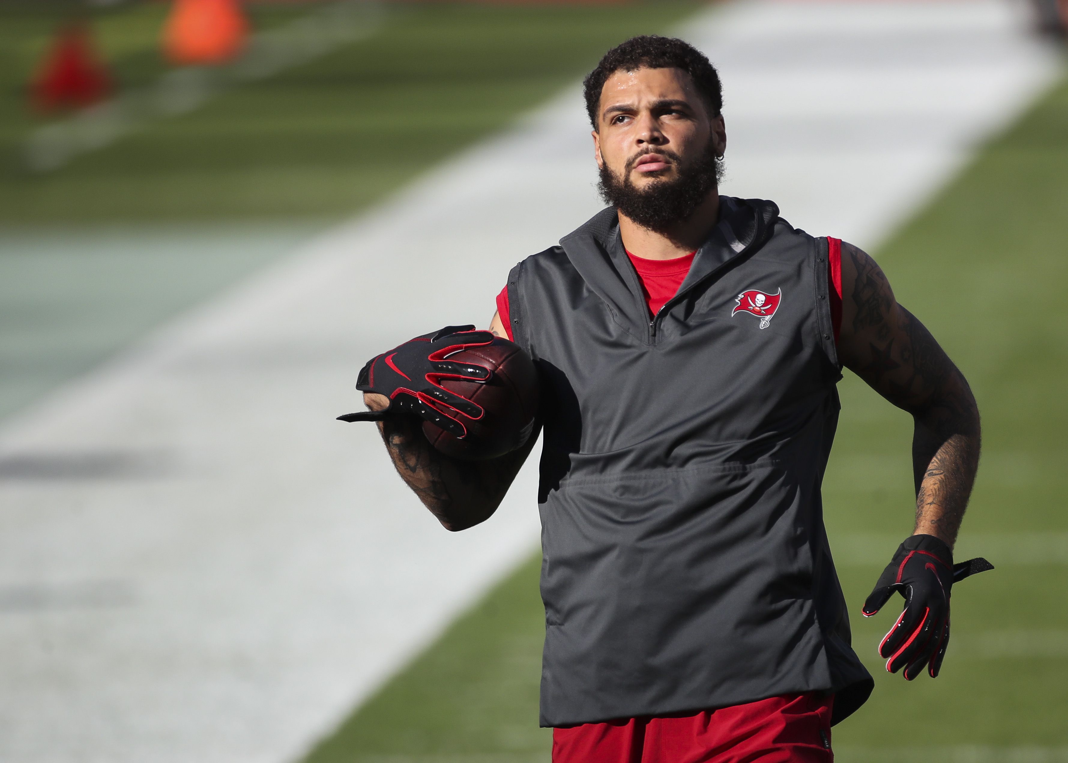 NFL on X: Will @Mandrews_81 or @MikeEvans13_ have more catches on