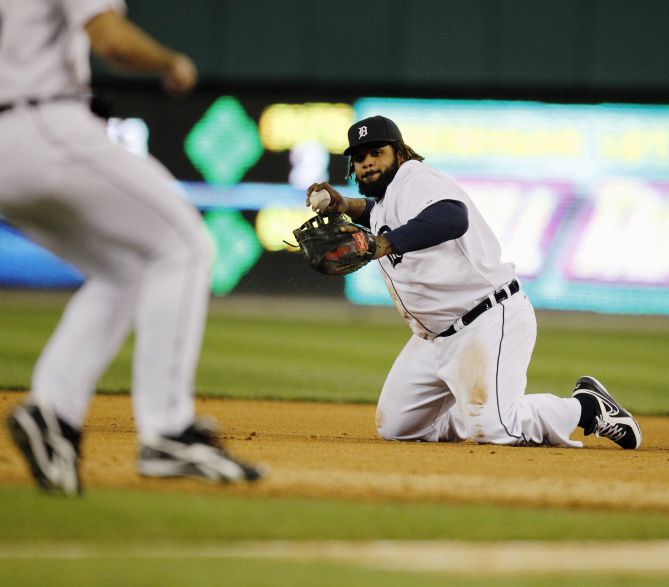 Tigers Trade Fielder for Kinsler - The New York Times