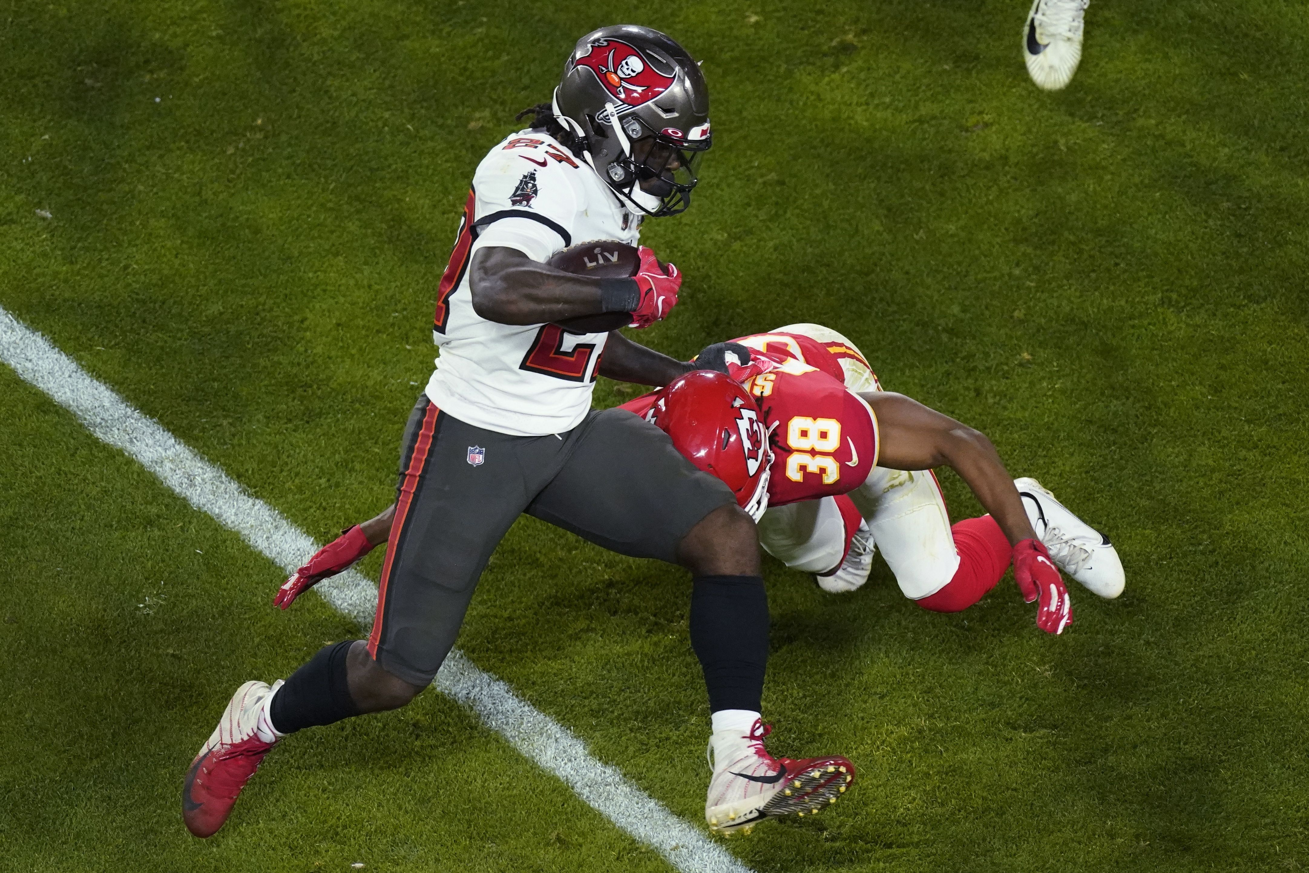 Bucs Win Super Bowl LV! Tampa Bay Defeats the Kansas City Chiefs 31-9