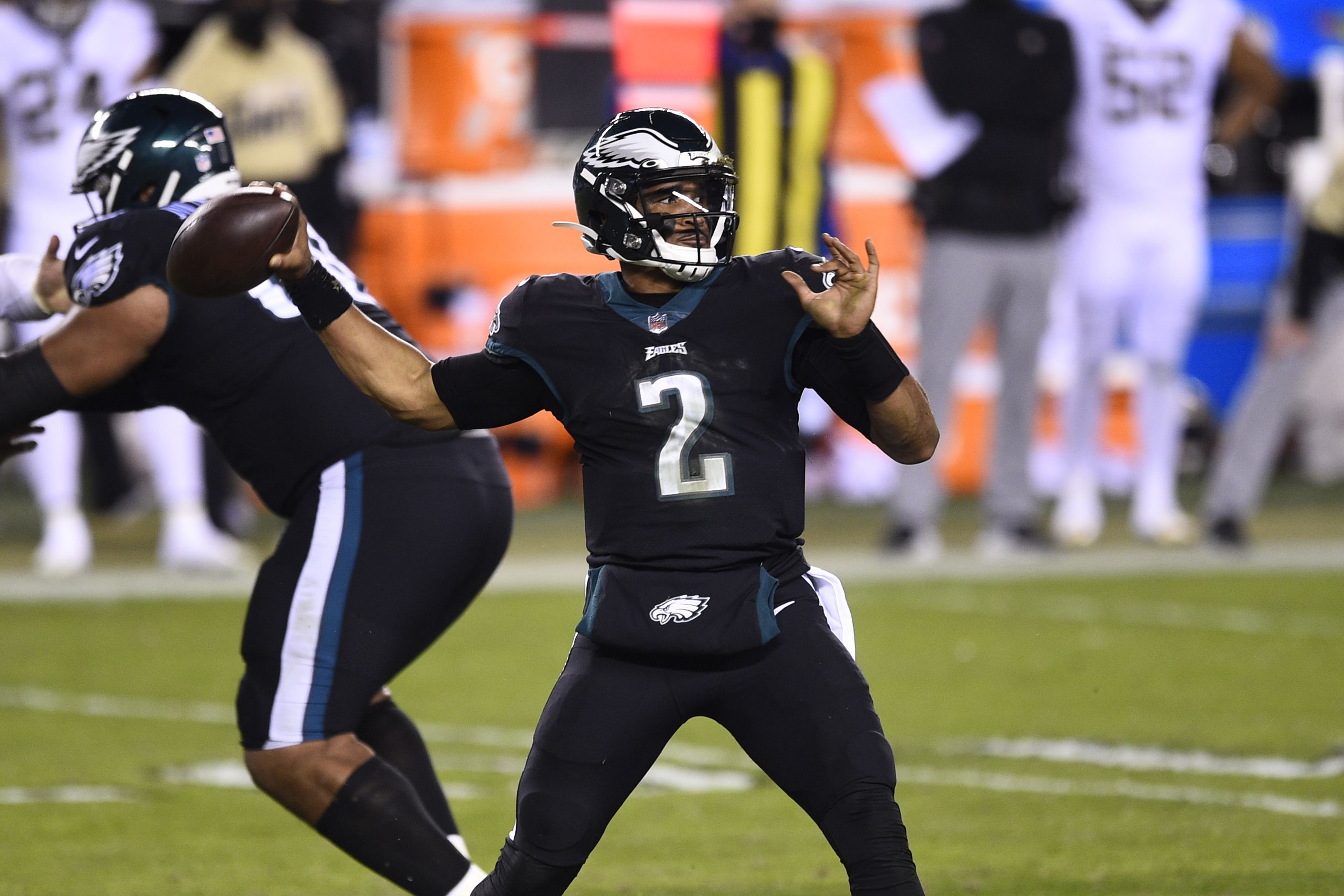 Jalen Hurts leads Eagles to 24-21 win over Saints in first NFL start