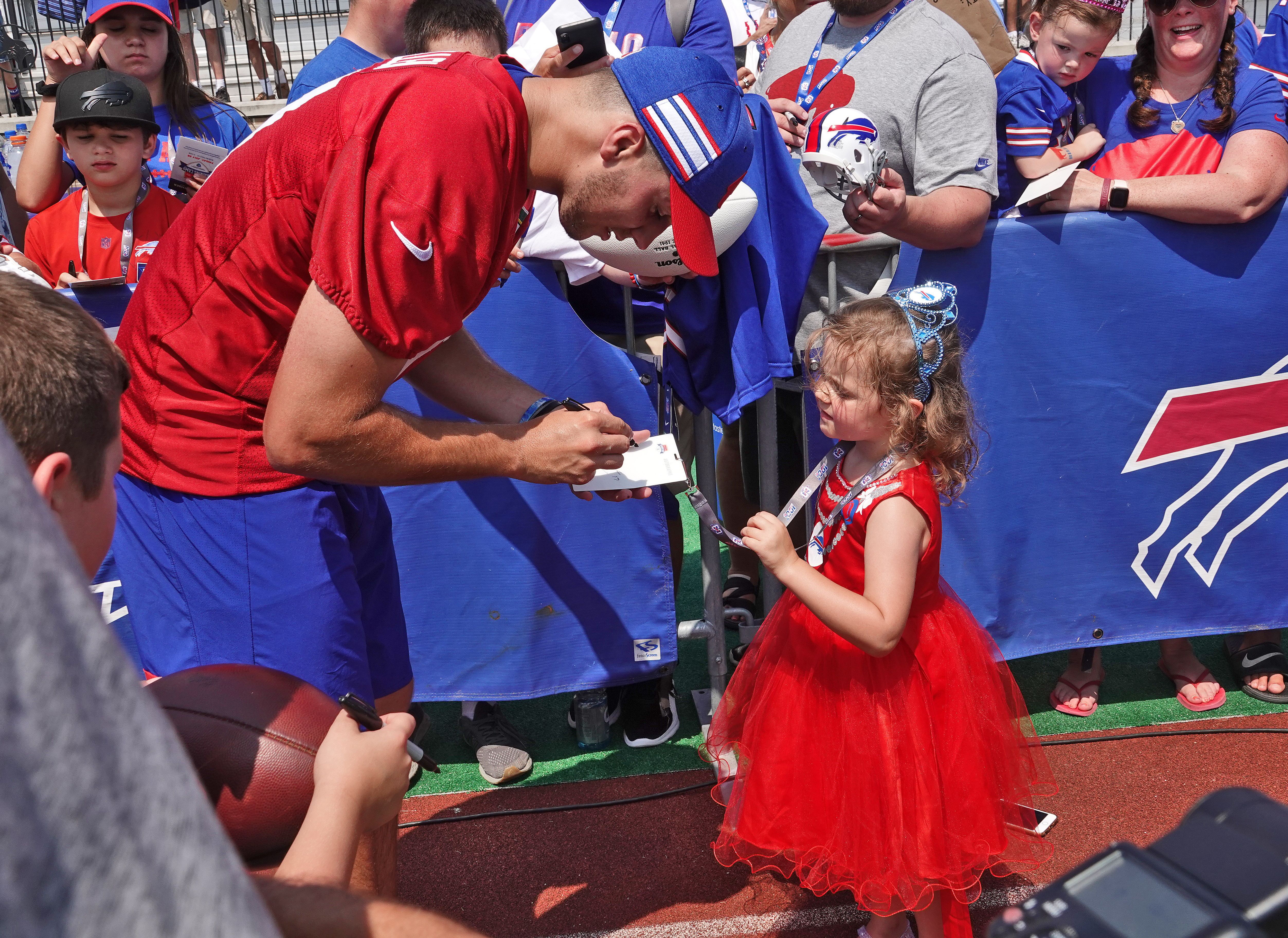 Buffalo Bills Make Training Camp Easy & Fun For Their Fans