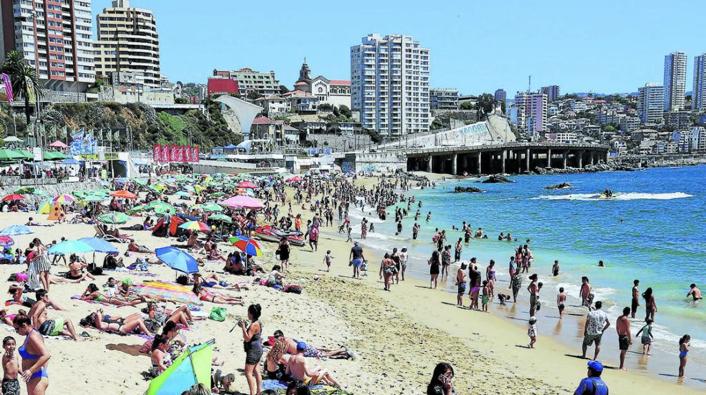 playa-caleta-abarca-1023x573