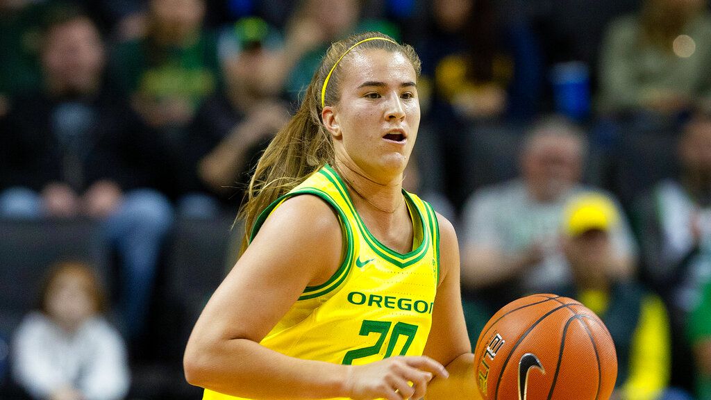 Oregon Women's Basketball on X: First career double-double for  @sydney_parrish 👏 ▪️ Career-high in rebounds and assists ▪️ 2nd 20-point  game of the year #GoDucks  / X