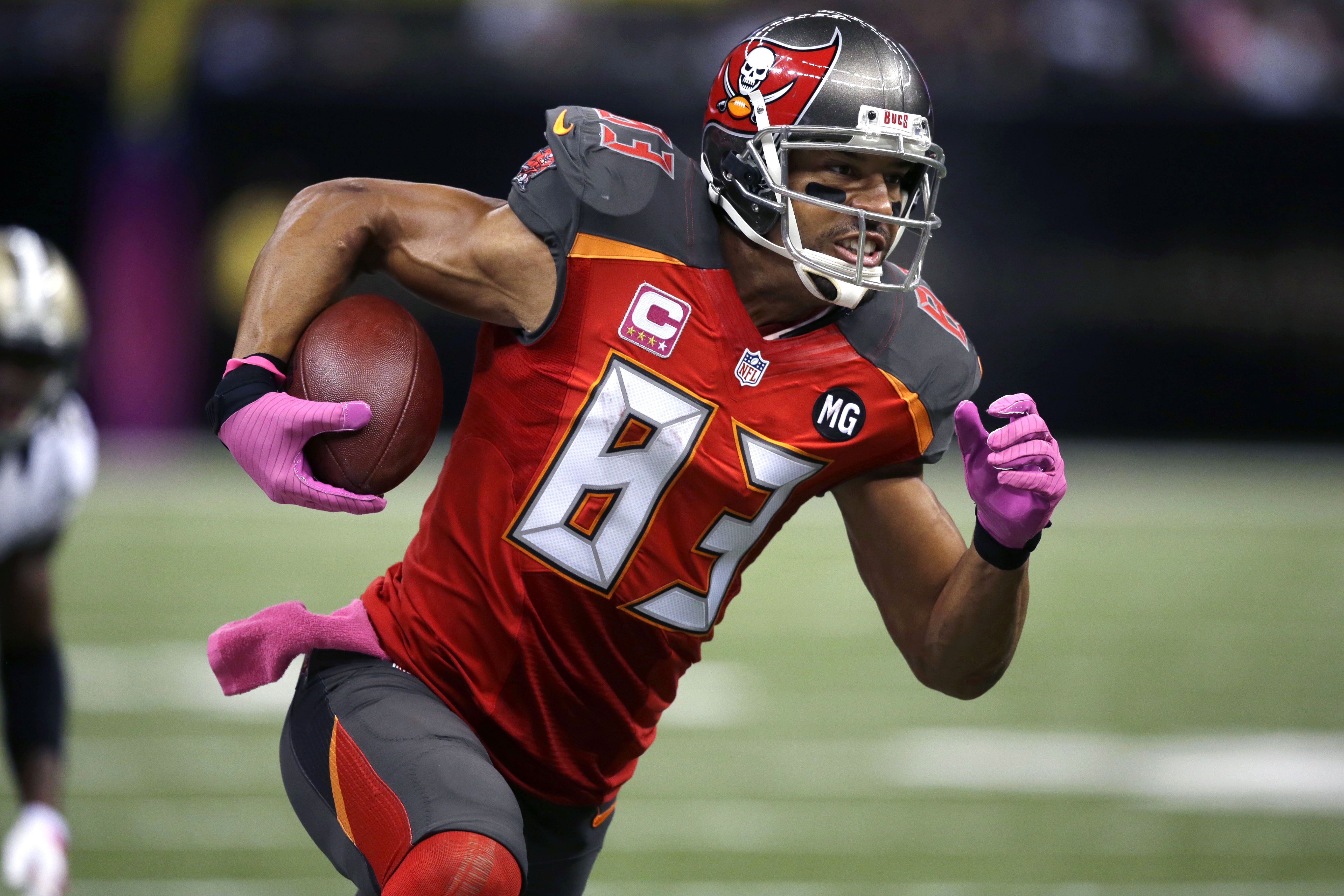 Vincent Jackson, Tampa Bay receiver, wins NFL military award – The