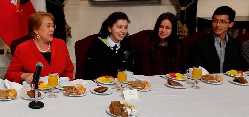 bachelet-desayuno-psu