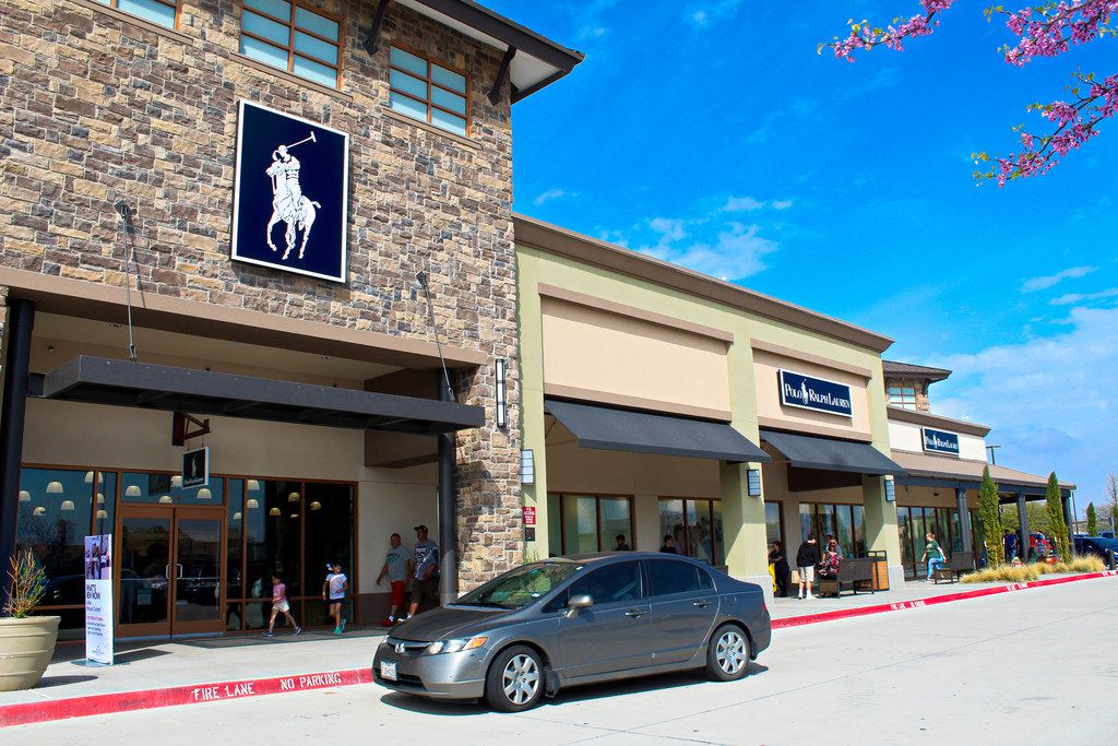 Premium outlet mall adds new stores - Dawson County News