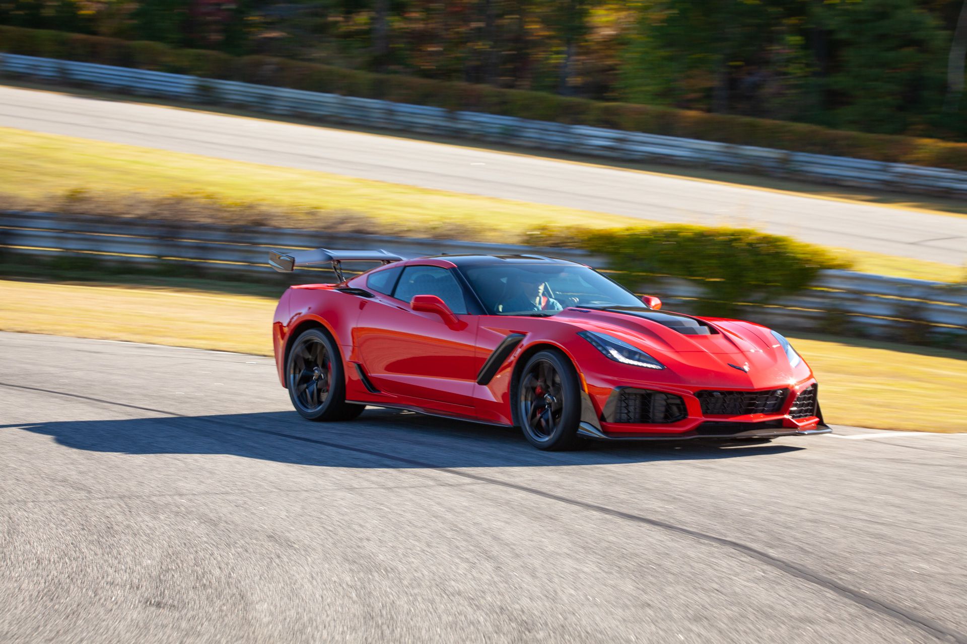 2019-chevrolet-corvette-zr1-3zr_100678022_h.jpg