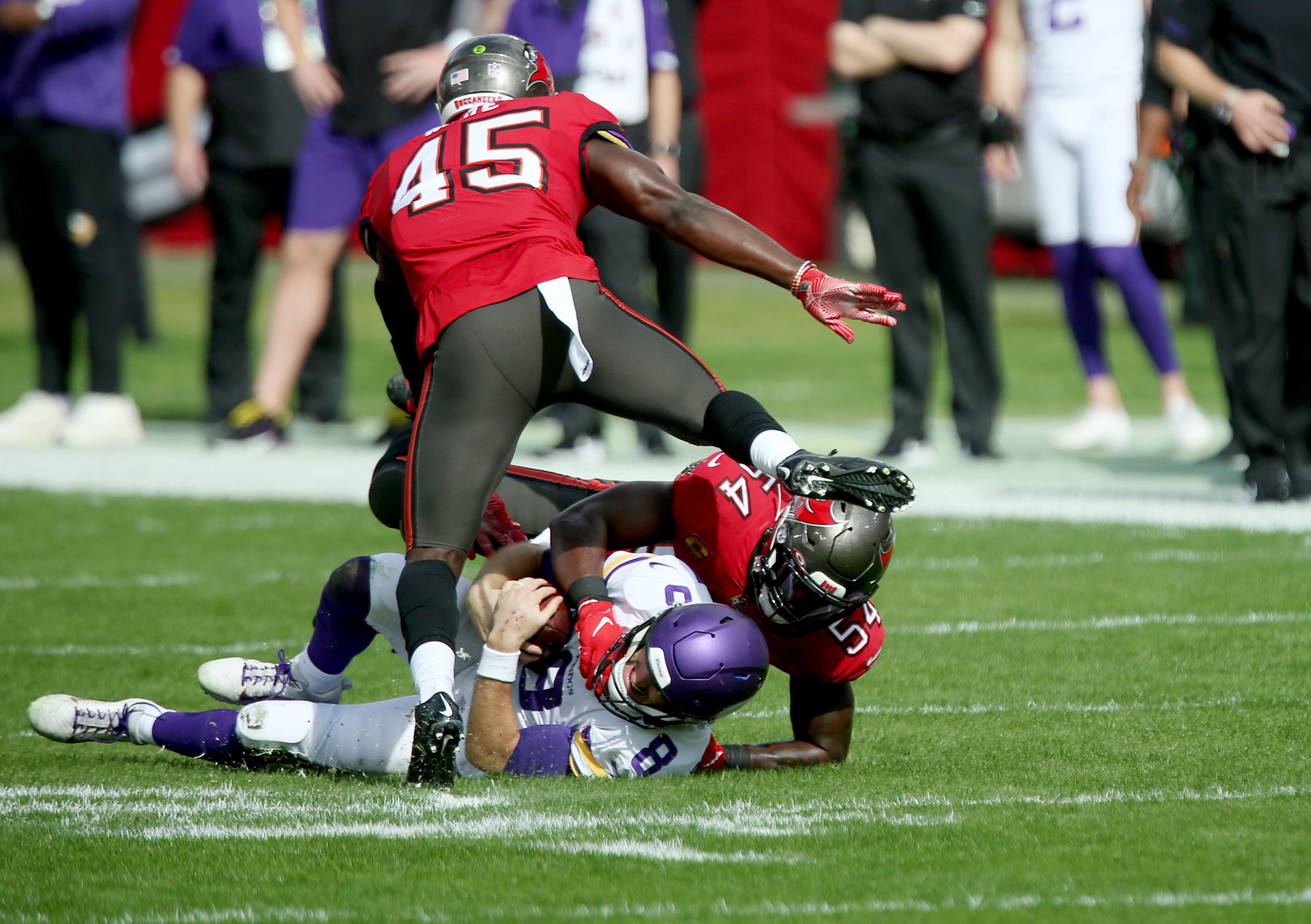 Bucs Game: Live updates from Bucs at Vikings