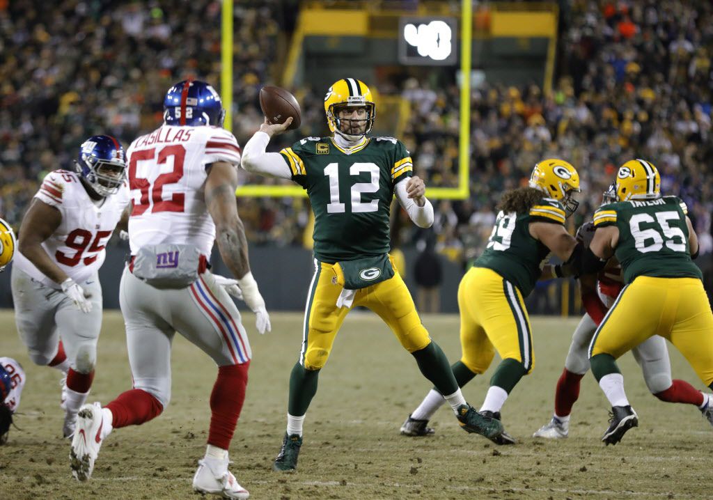 Packers pop 49ers thanks to Rodgers