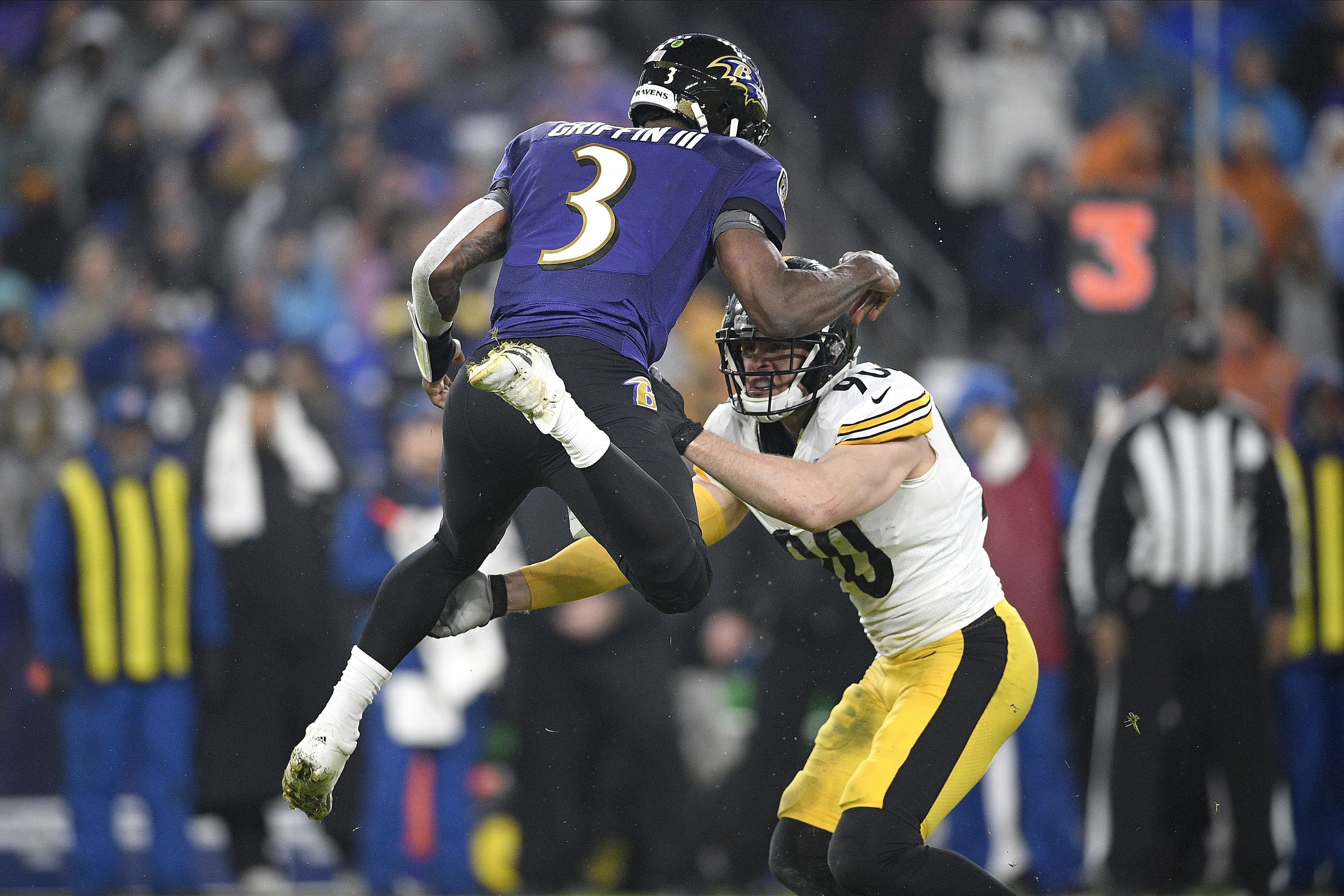 Steelers remain undefeated with victory over Ravens in Baltimore