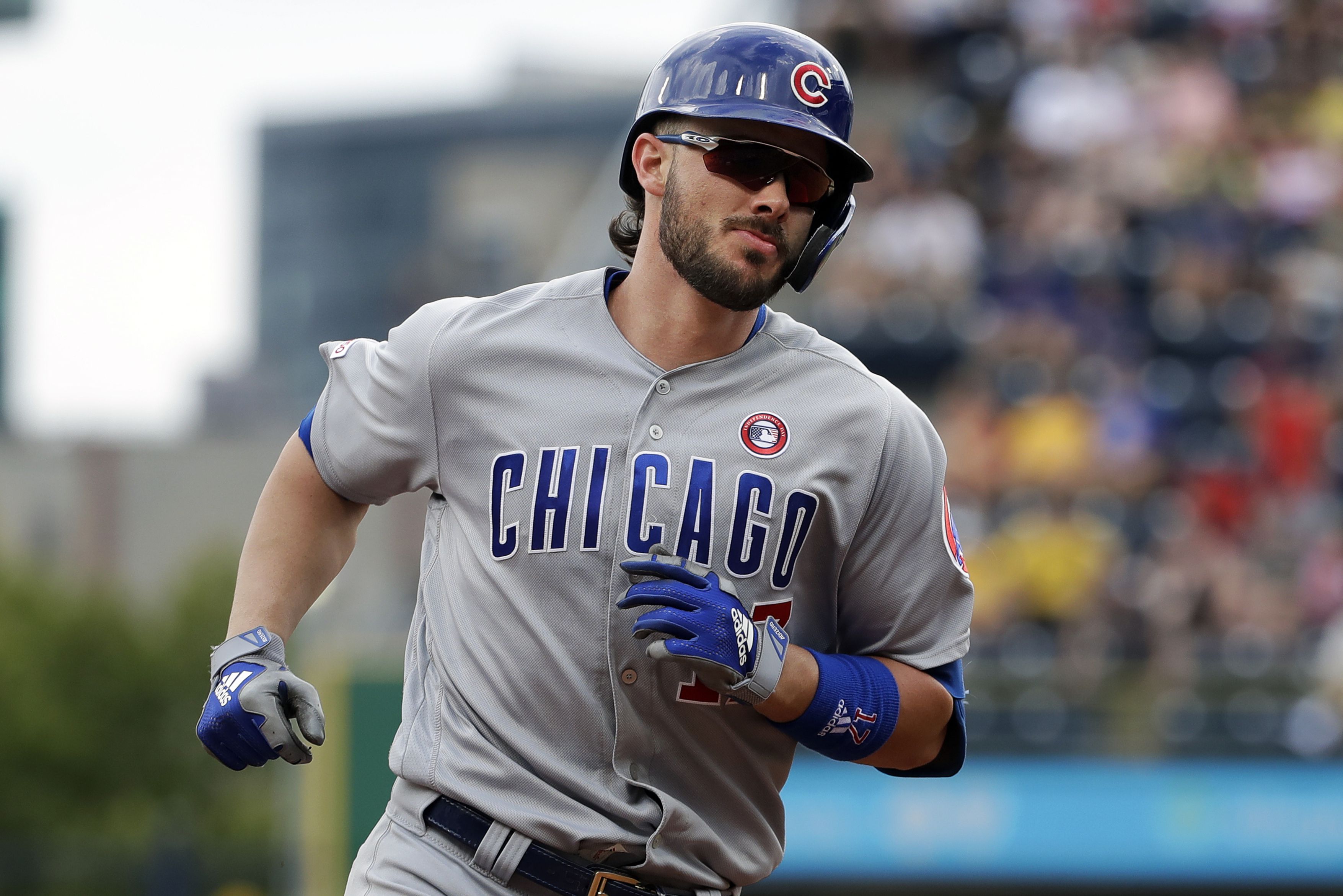 What Kris Bryant's reported $18.6 million arbitration deal with