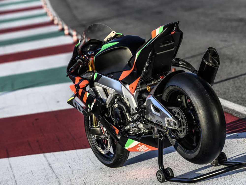 2020 Aprilia Rsv4 X First Look Preview Motorcyclist