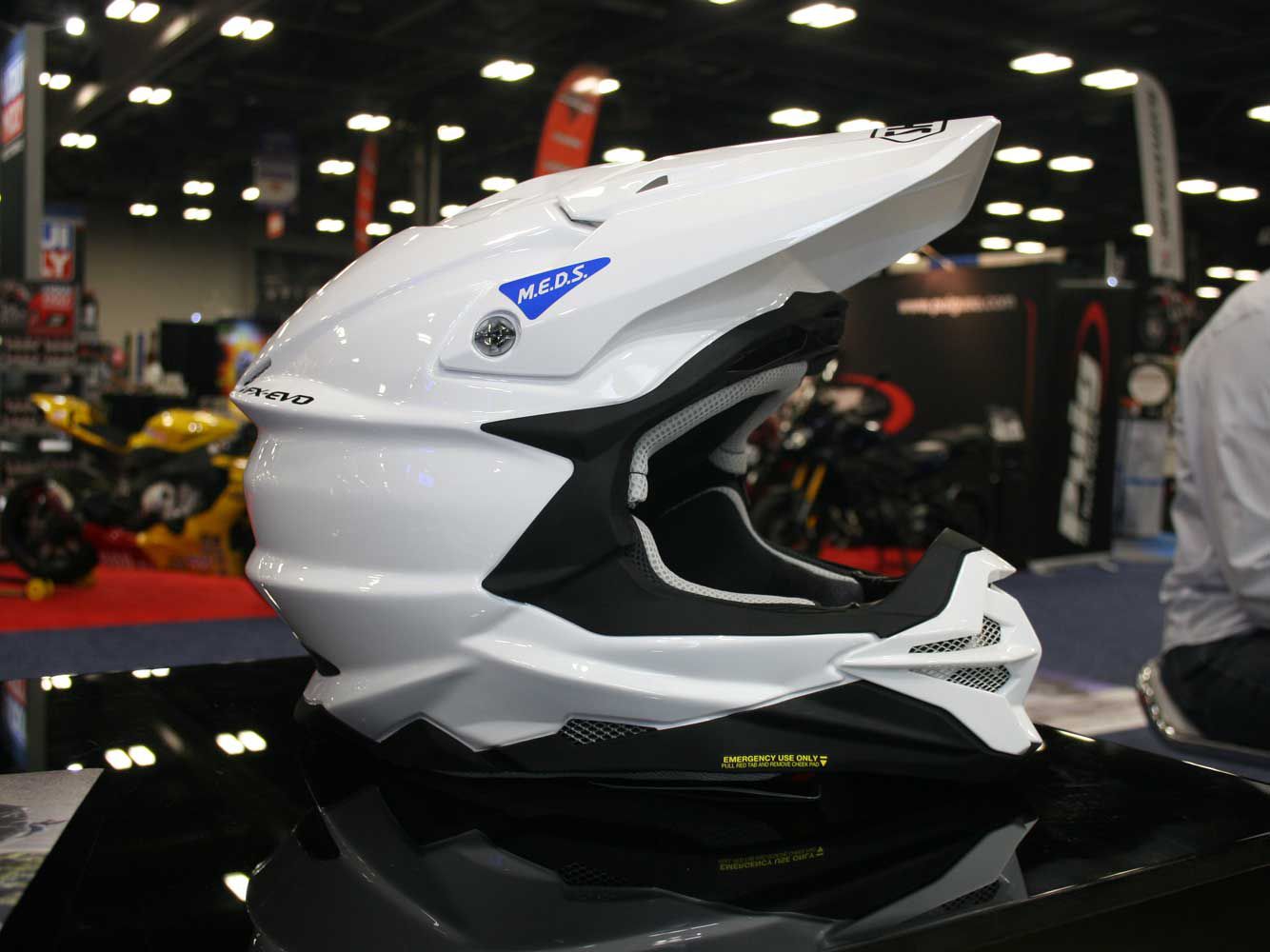 Shoei sales vfx evo