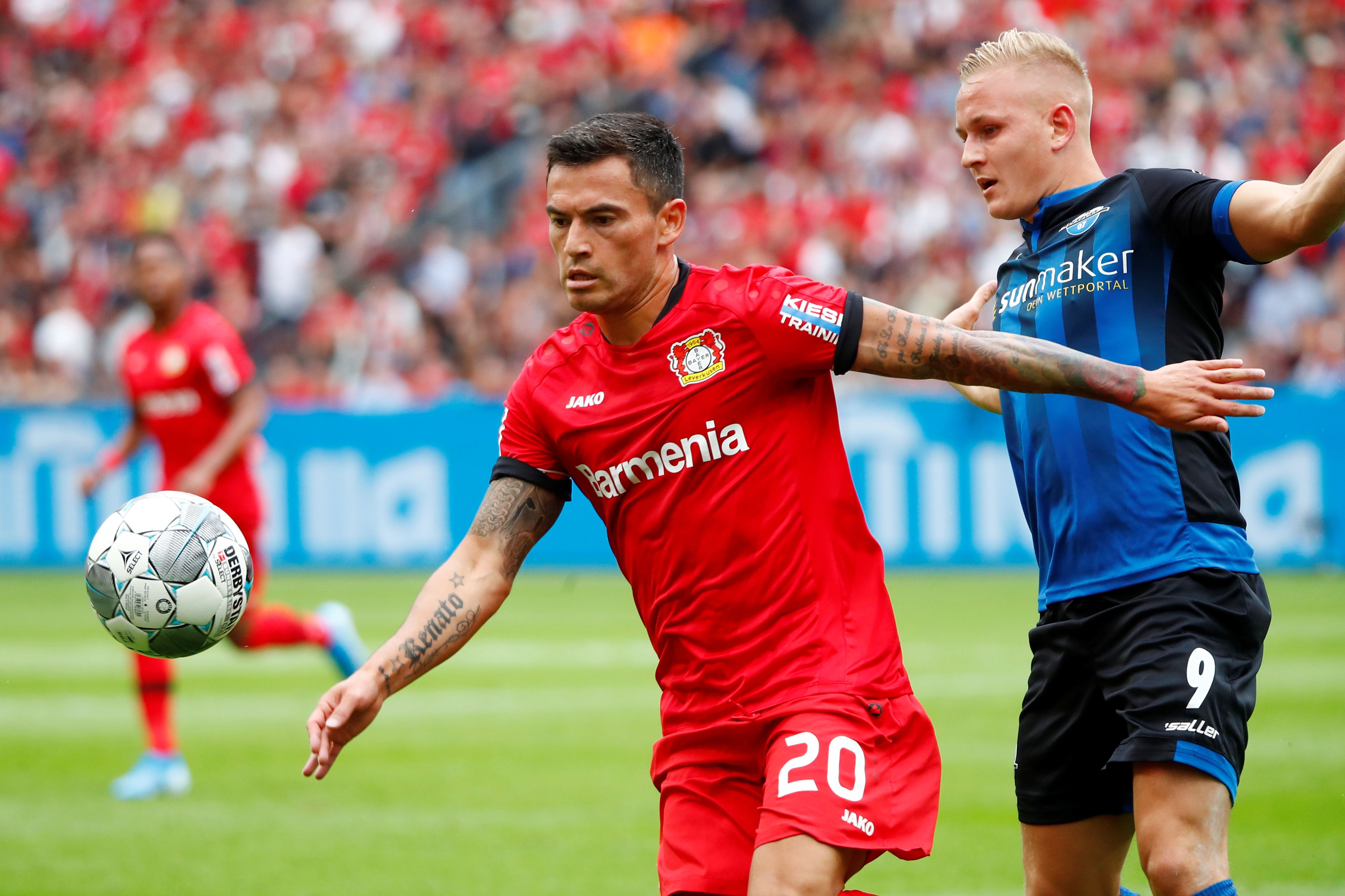 Charles Aránguiz Bayer Leverkusen v SC Paderborn