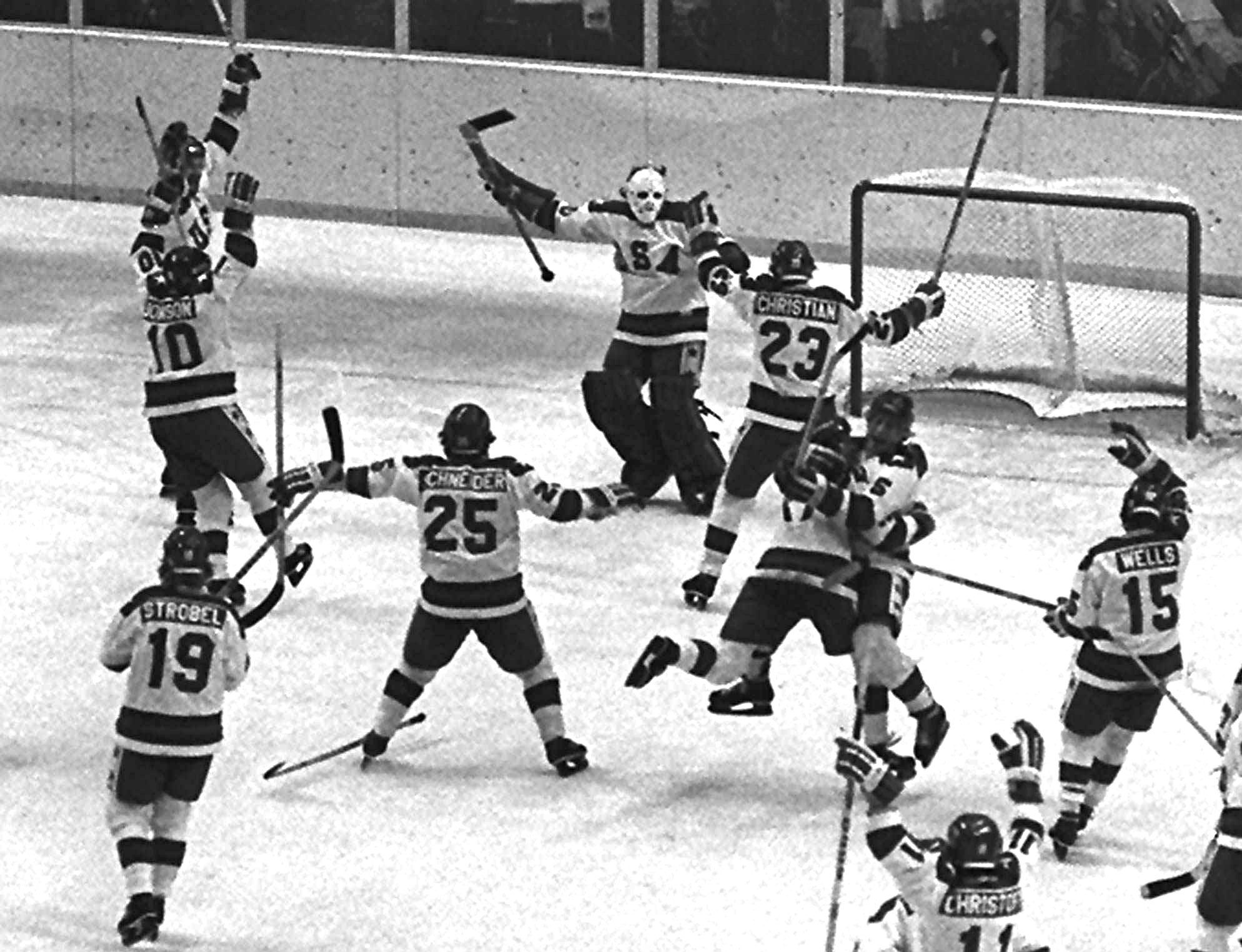Miracle on Ice 1980 USA Hockey Team Jack O'Callahan Jim Craig BU Gold  Medal Celebration Photo