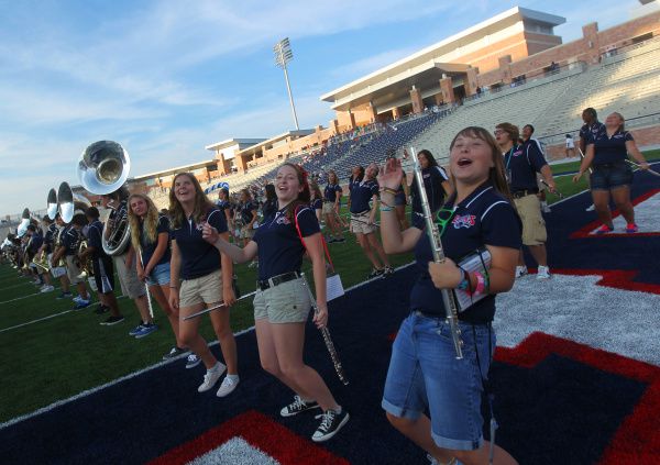 UIL will study proposal asking for live TV broadcasts of Friday high school football  games