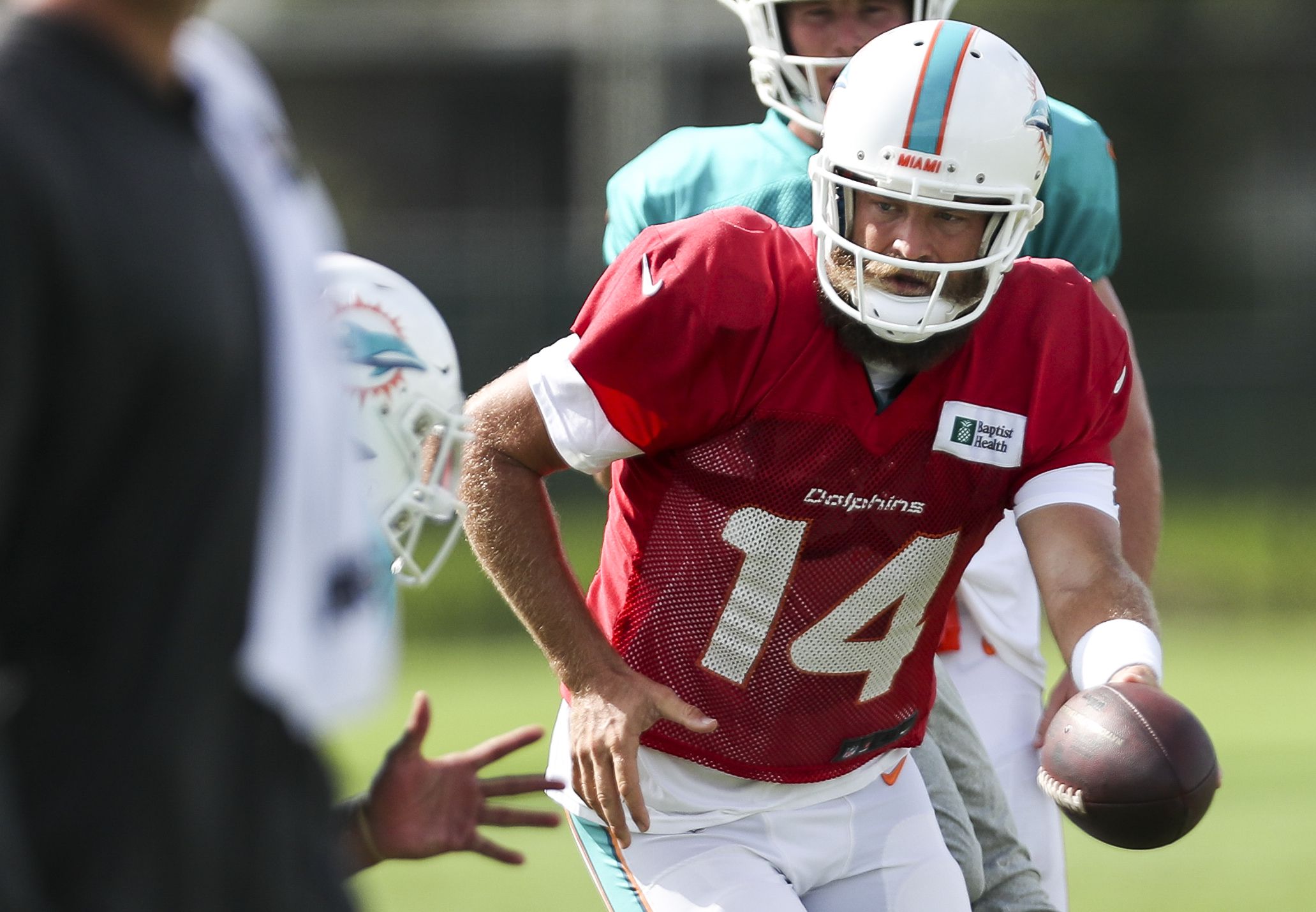 Ryan Fitzpatrick named Dolphins starting QB vs. Bills, Josh Rosen benched -  Sports Illustrated