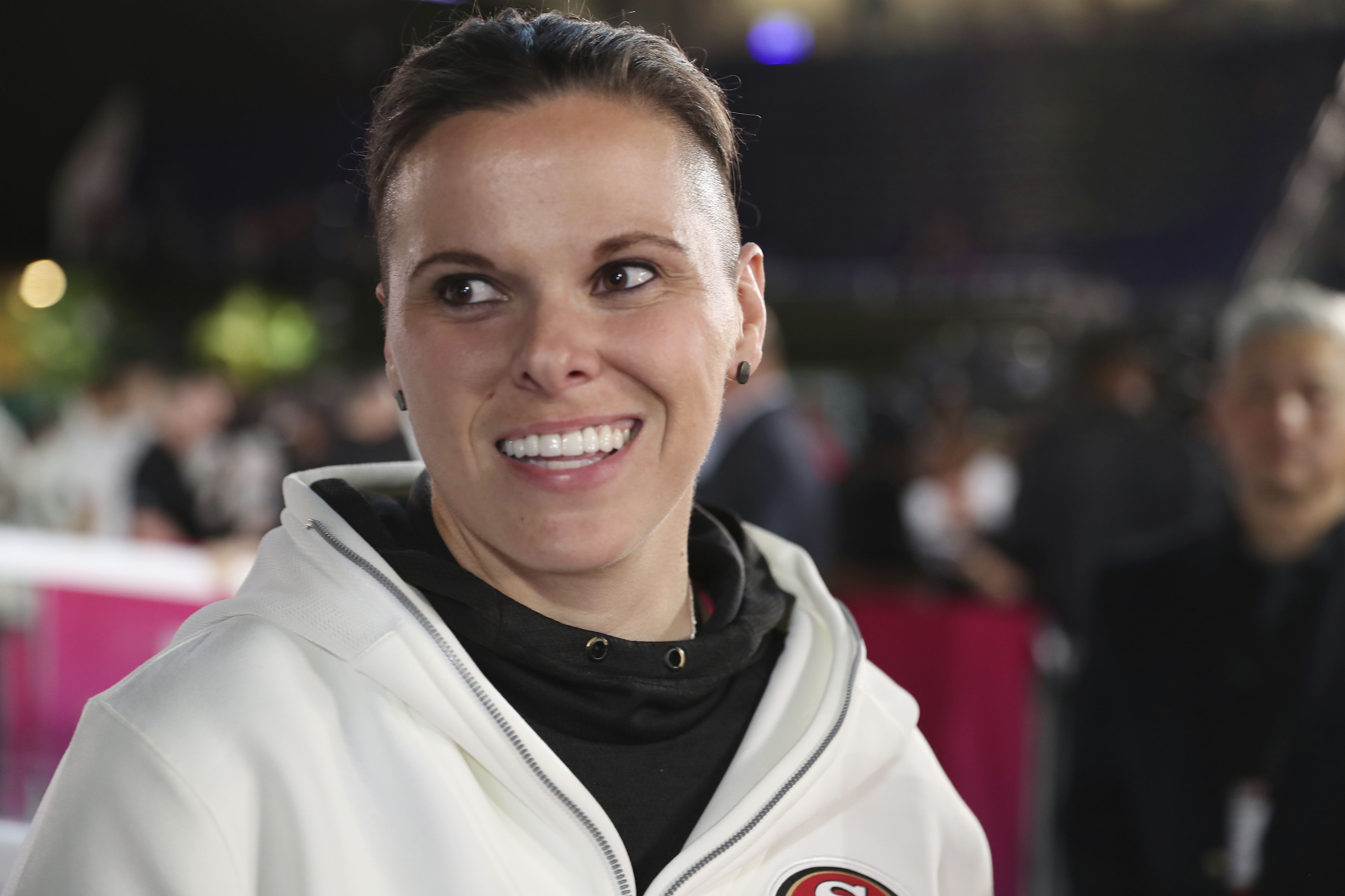 Katie Sowers makes history as 1st woman coach at Super Bowl - The