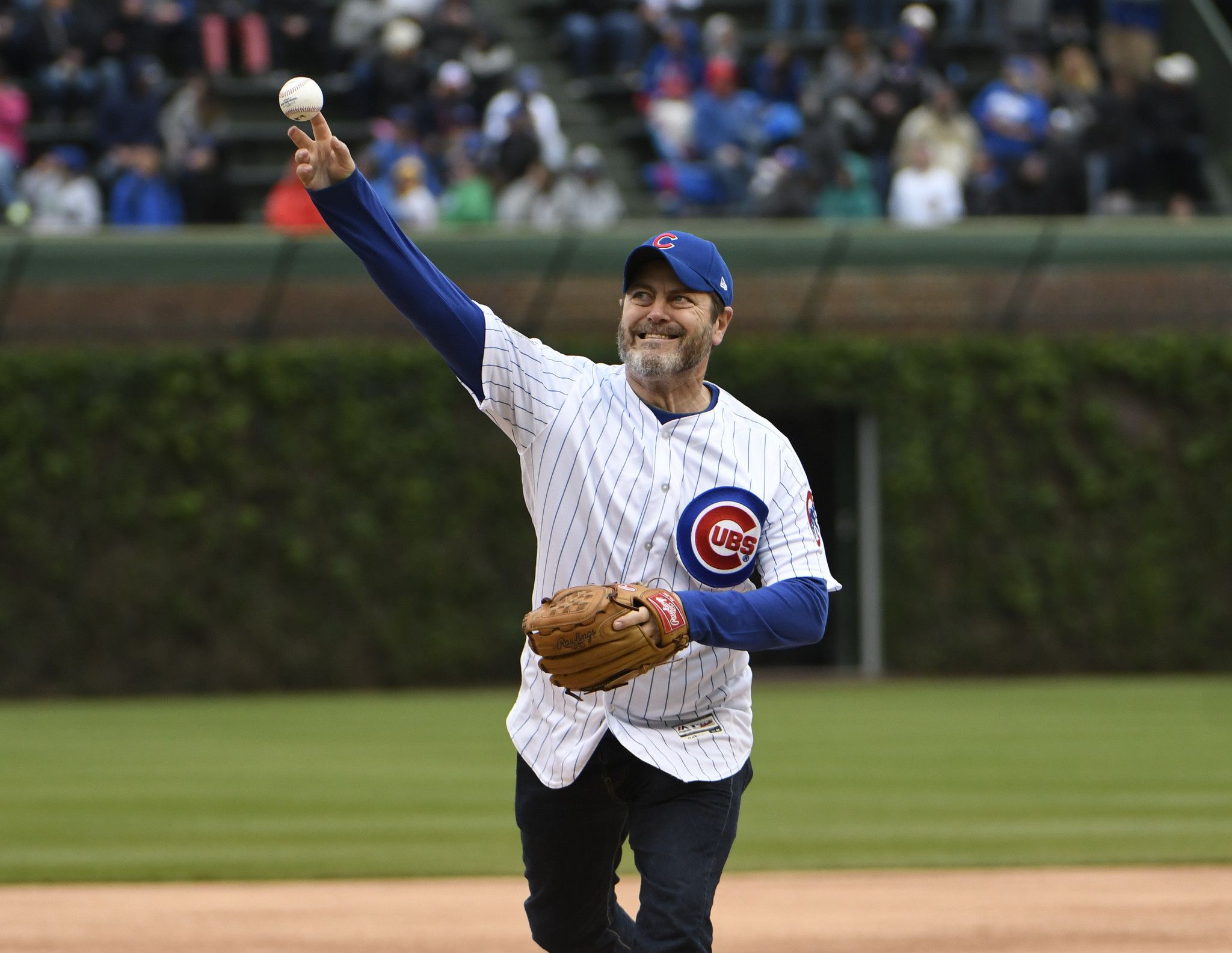 Cubs, celebrities pitch in at 8th Winter Warm-Up - City