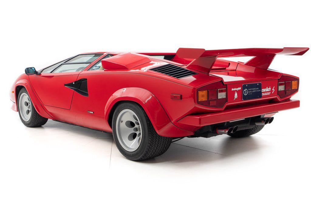 1984-lamborghini-countach-8.jpg