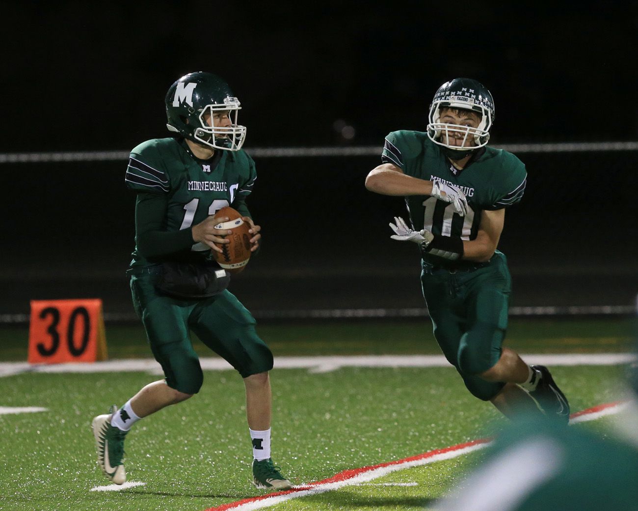 No 2 Minnechaug Football Cruises Past No 8 South Hadley 28 7 Masslive Com