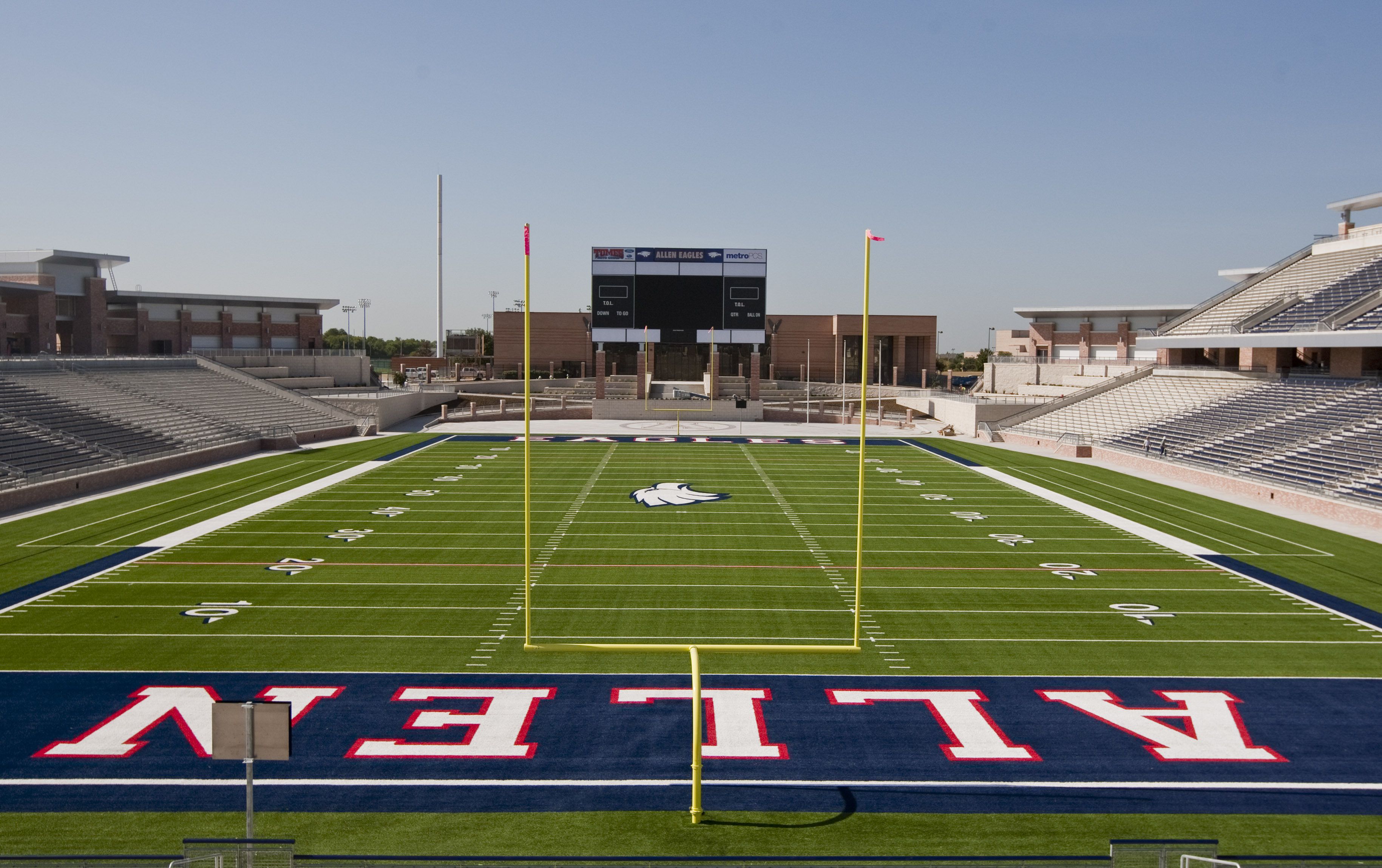 Drive-thru COVID test site opening near Arlington TX stadium