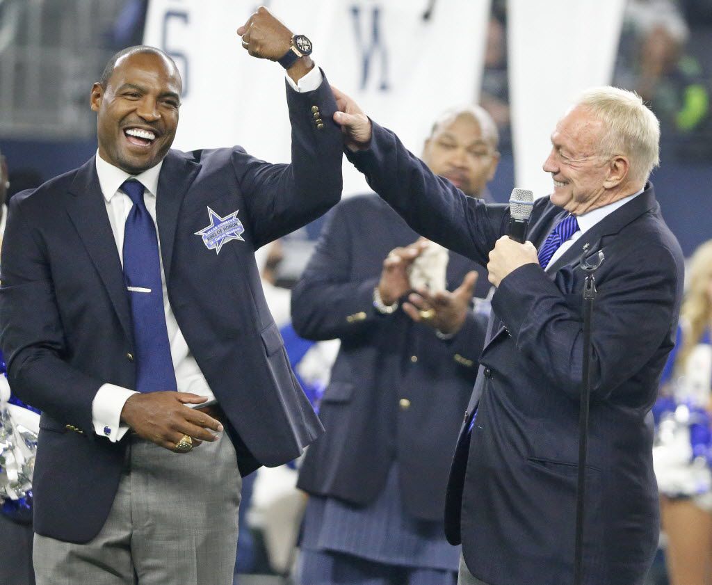 May 17, 2012 - Arlington, Texas, U.S. - A close up of Darren Woodson's Super  Bowl Championship ring at the Time Warner Media Cabletime Upfront media  event held at the Private Social