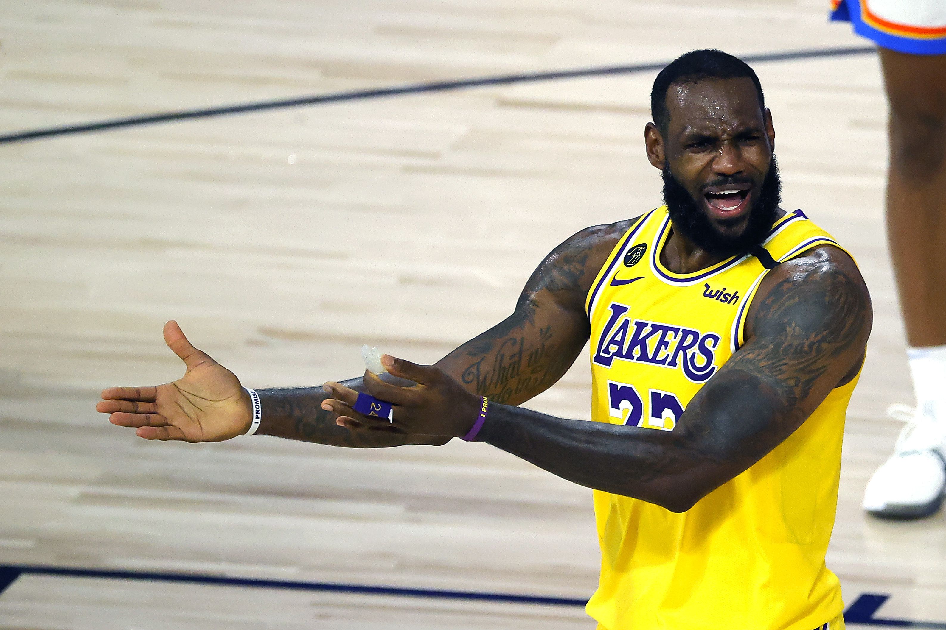 The Lakers Don T Want The Blazers Head Butts Bubble Fomo Nate Mcmillan S Extension And More Nba Bubble News And Bits Oregonlive Com