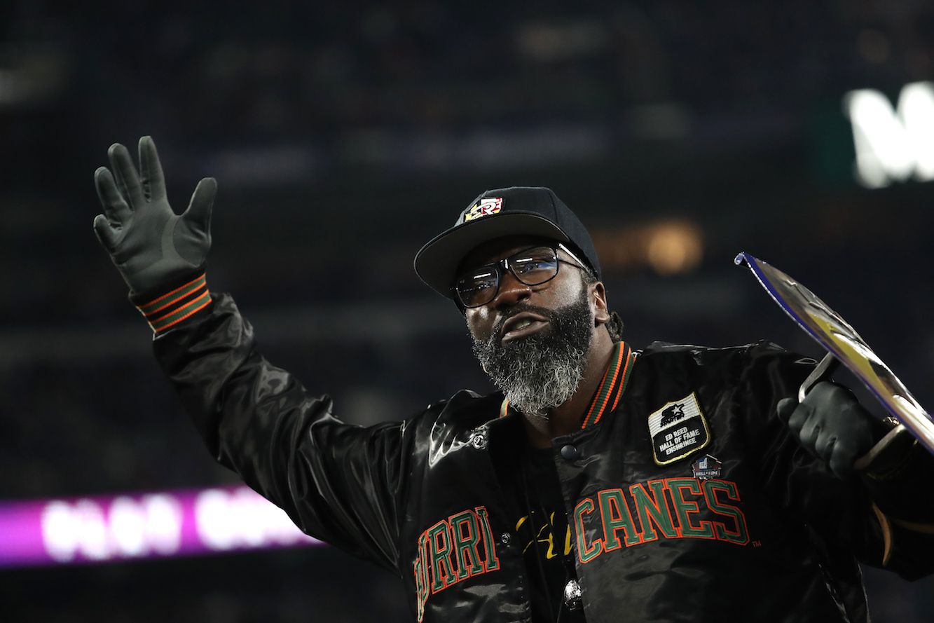 Ed Reed talks about the time he was booed for wearing a Browns jersey