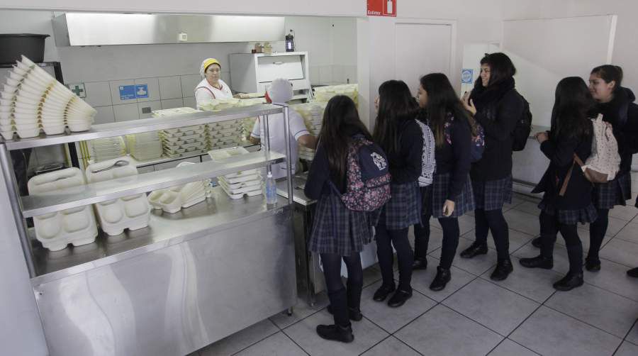 La Junaeb realiza supervisión masiva de cocinas que entrega el servicio de Programa de Alimentación Escolar