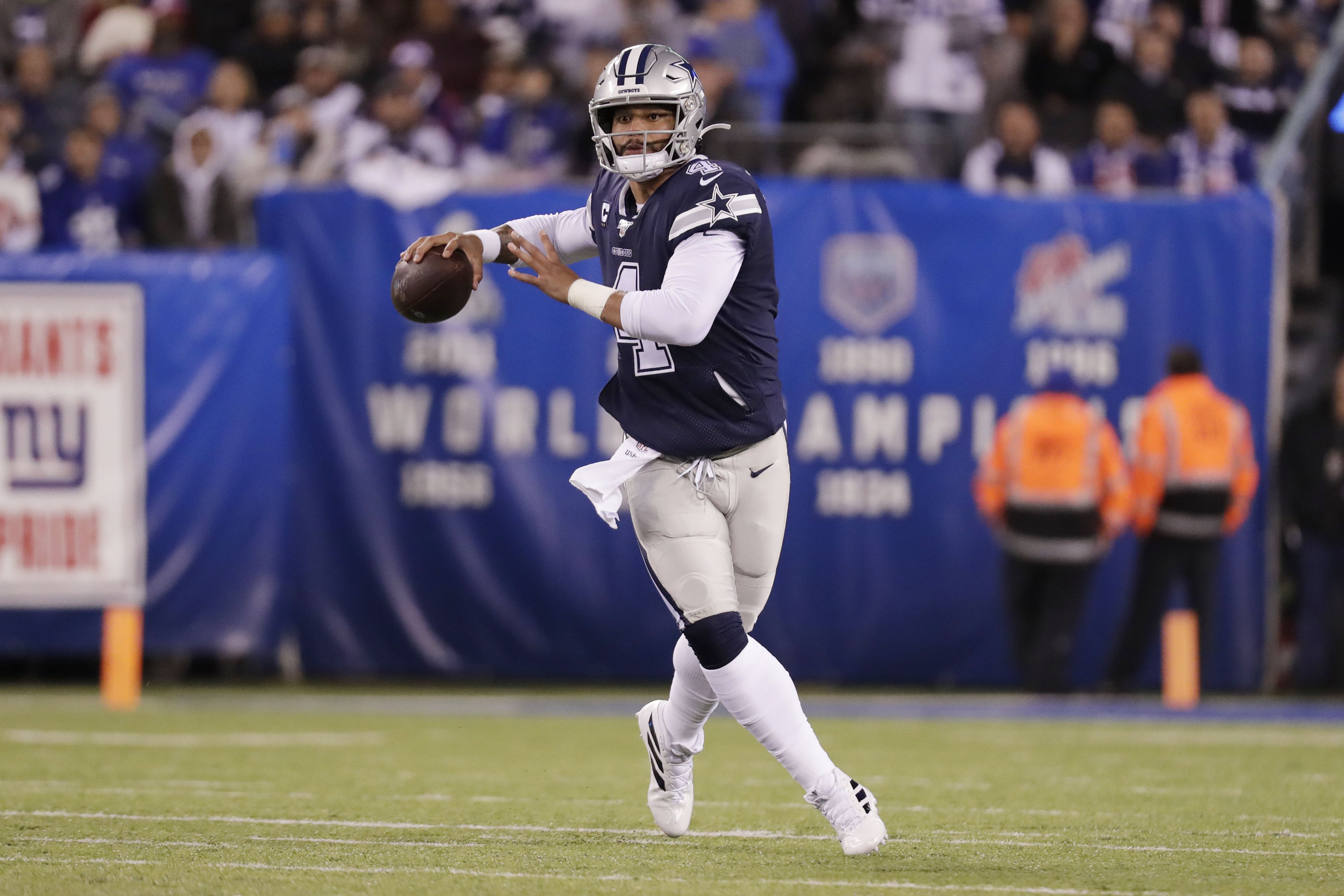 Dak Prescott throws for 3 touchdowns as Cowboys beat Giants again - The  Boston Globe