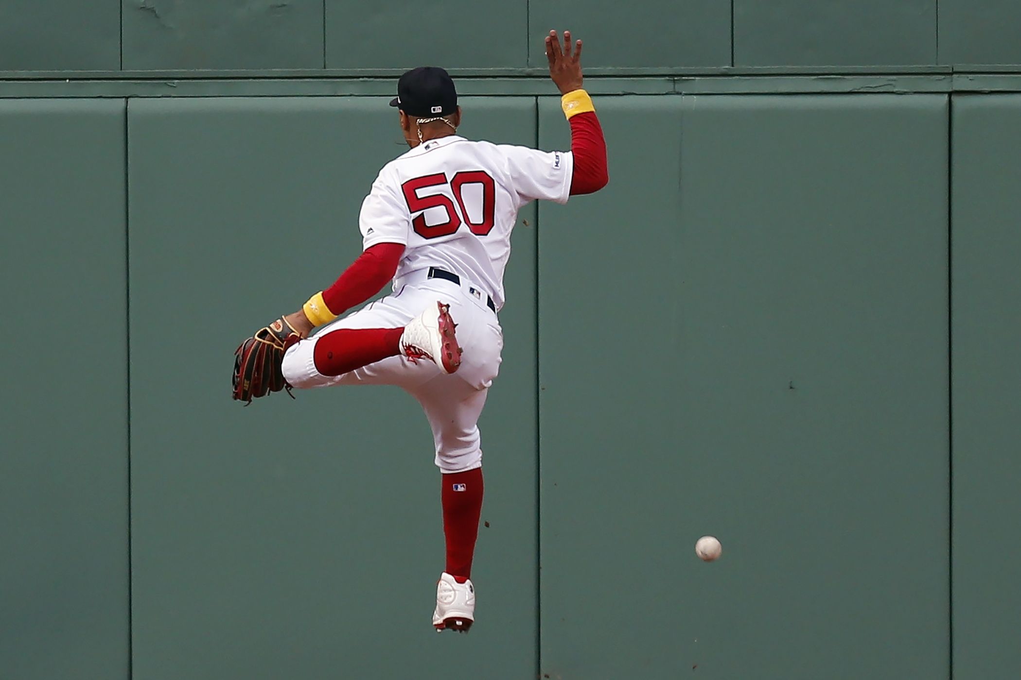 Red Sox begin MLB playoffs by eliminating Yankees in AL wild-card game