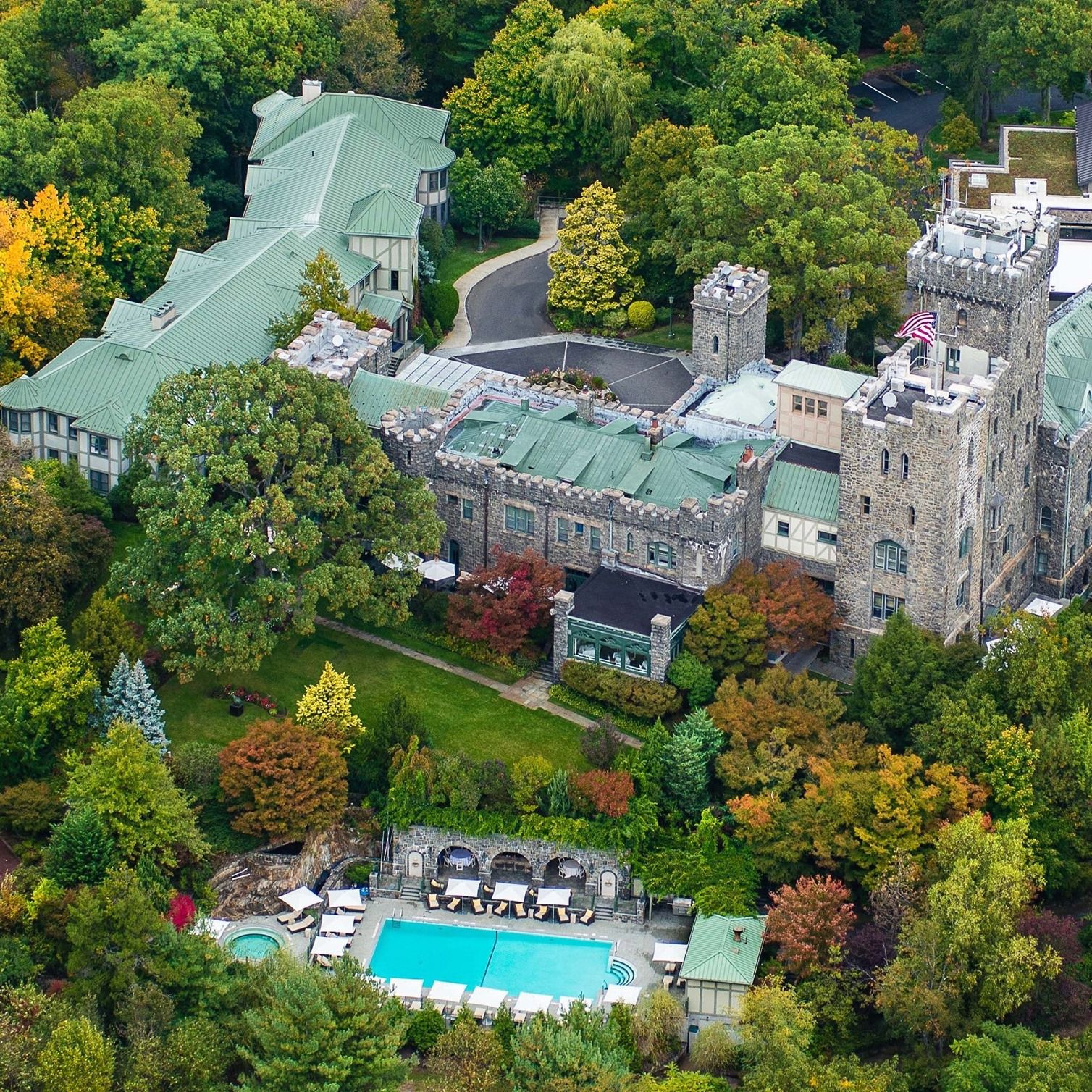 Sleep Like Royalty 11 Castles In Ny Where You Can Spend The Night Newyorkupstate Com