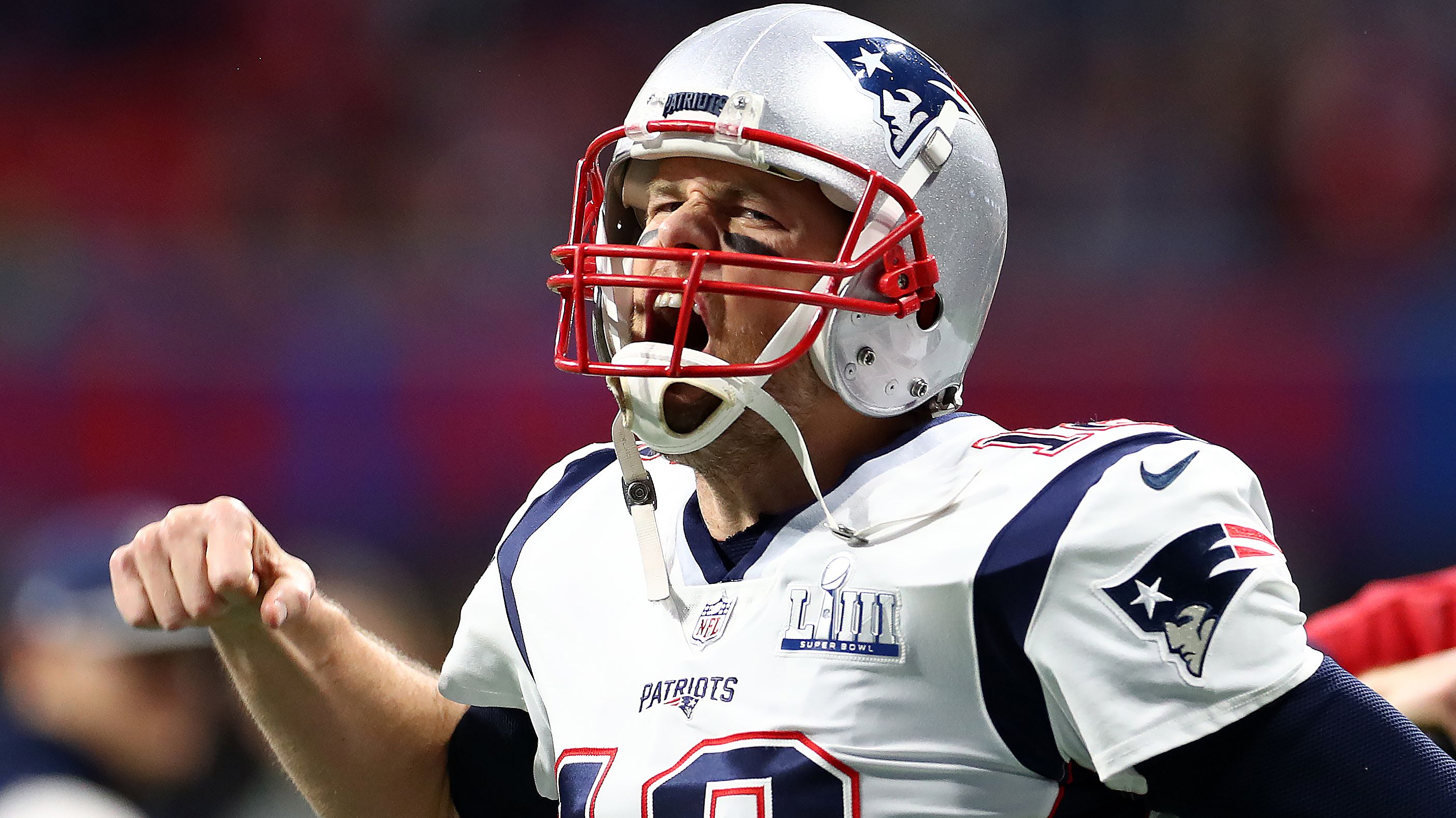 Tom Brady signs 2-year, $70M extension with New England Patriots