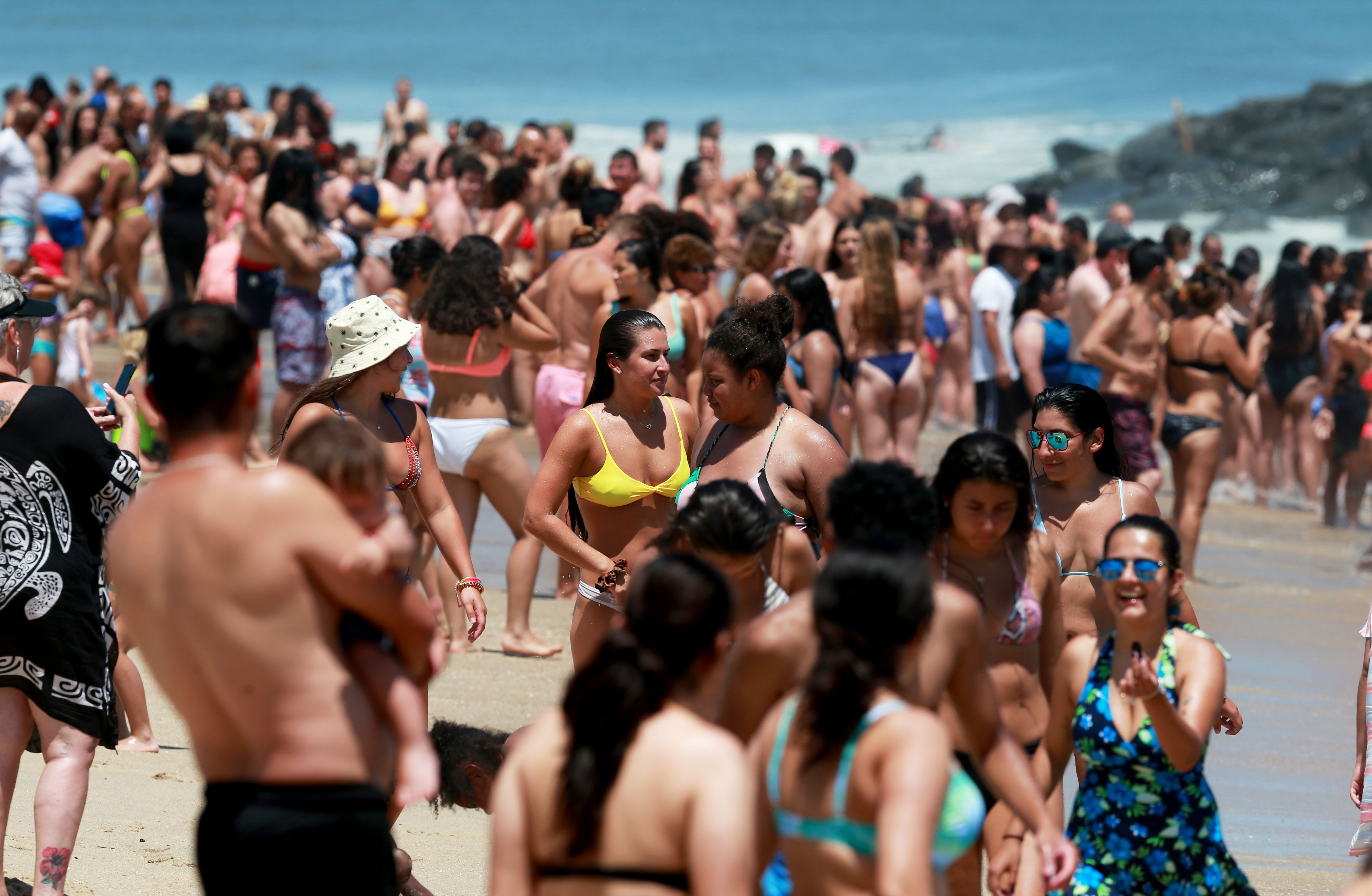 Long Branch Beach in New Jersey amid Covid-19 pandemic - Anadolu