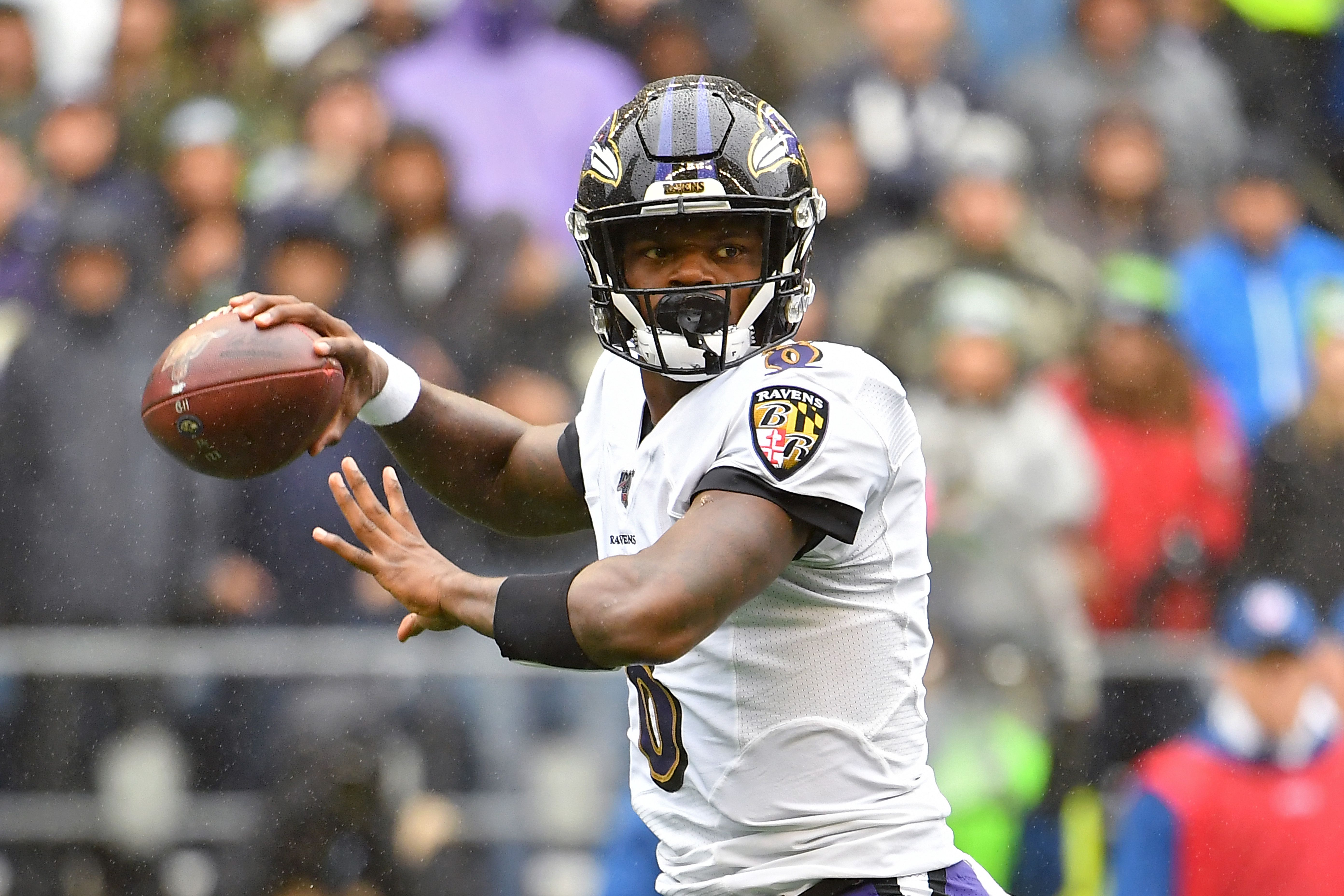 Lamar Jackson slogs through as Ravens edge 49ers to close in on Patriots -  The Boston Globe