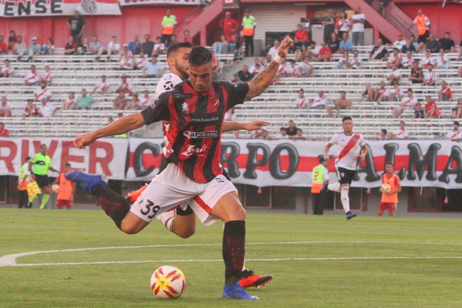 Gabriel Ávalos, Patronato