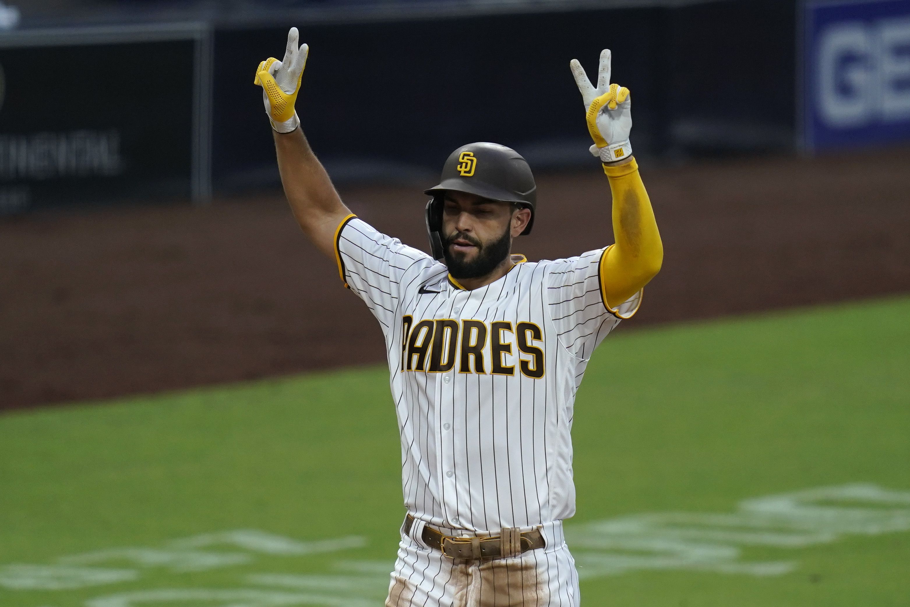 Eric Hosmer 10-day injured list Padres