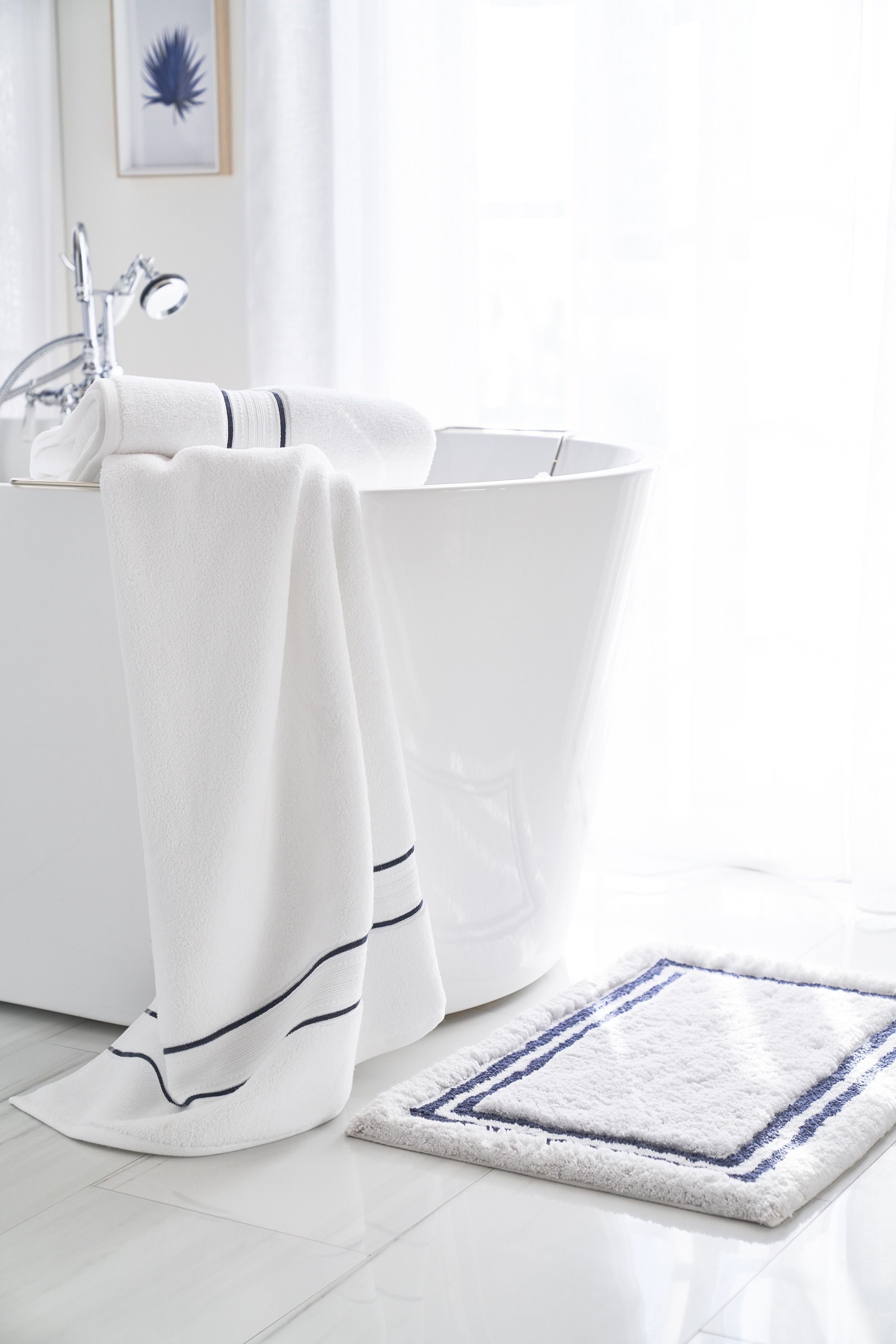 Liz Claiborne Luxury Bath Linens: Worthy of Kings and Queens - Style by  JCPenney